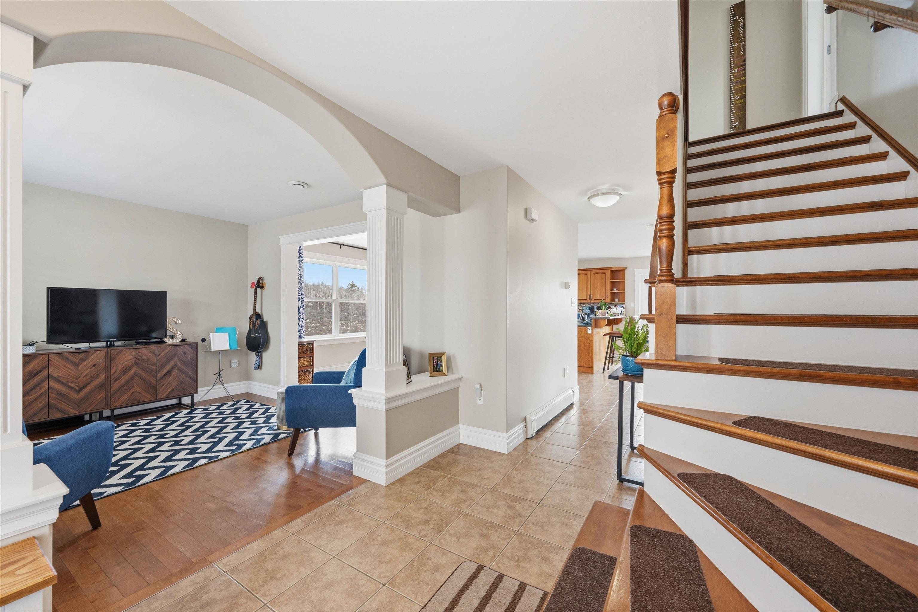 $749,900.00: 397 Hemlock Drive, Upper Tantallon