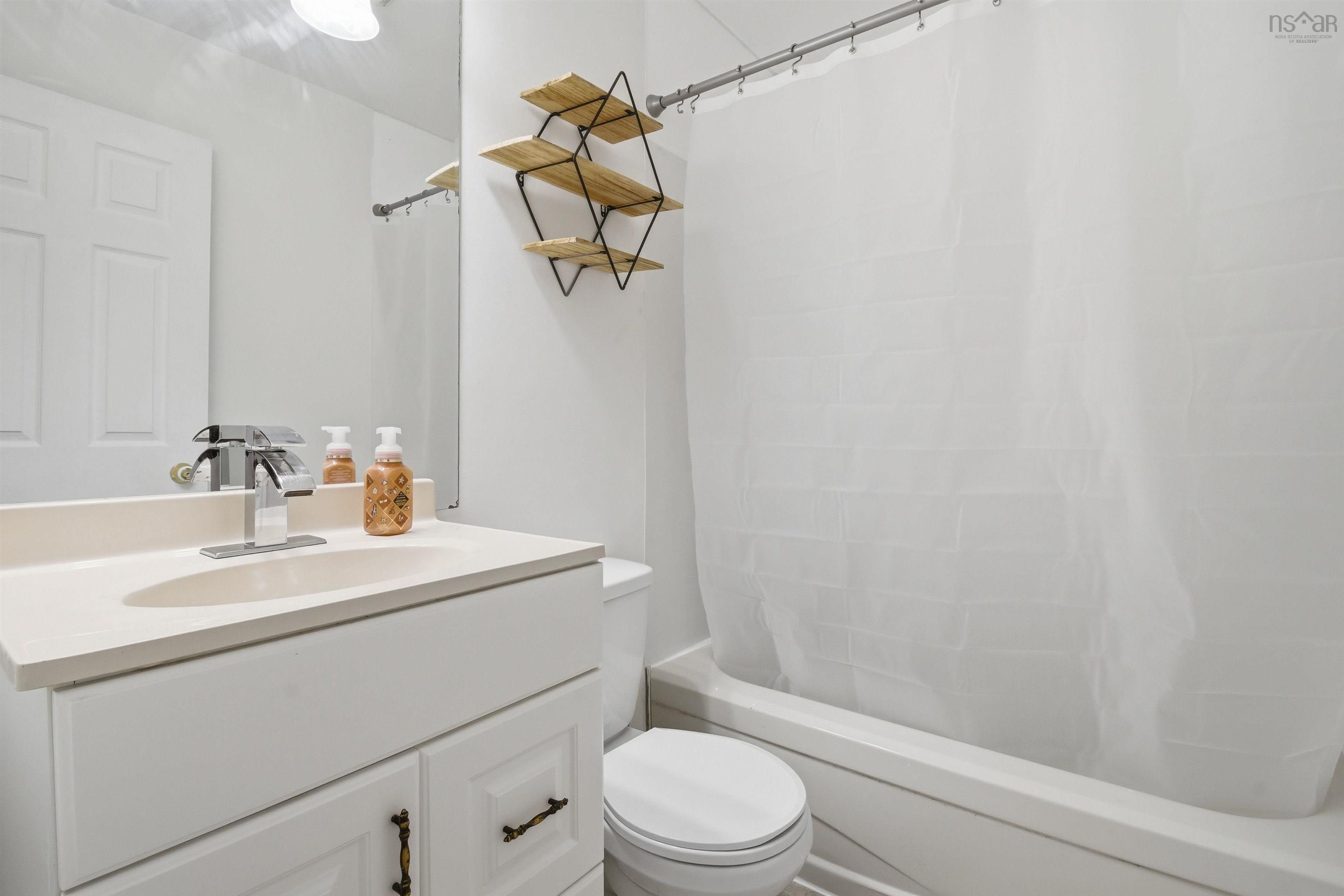 $477,000.00: 60 La Pierre Crescent, Dartmouth