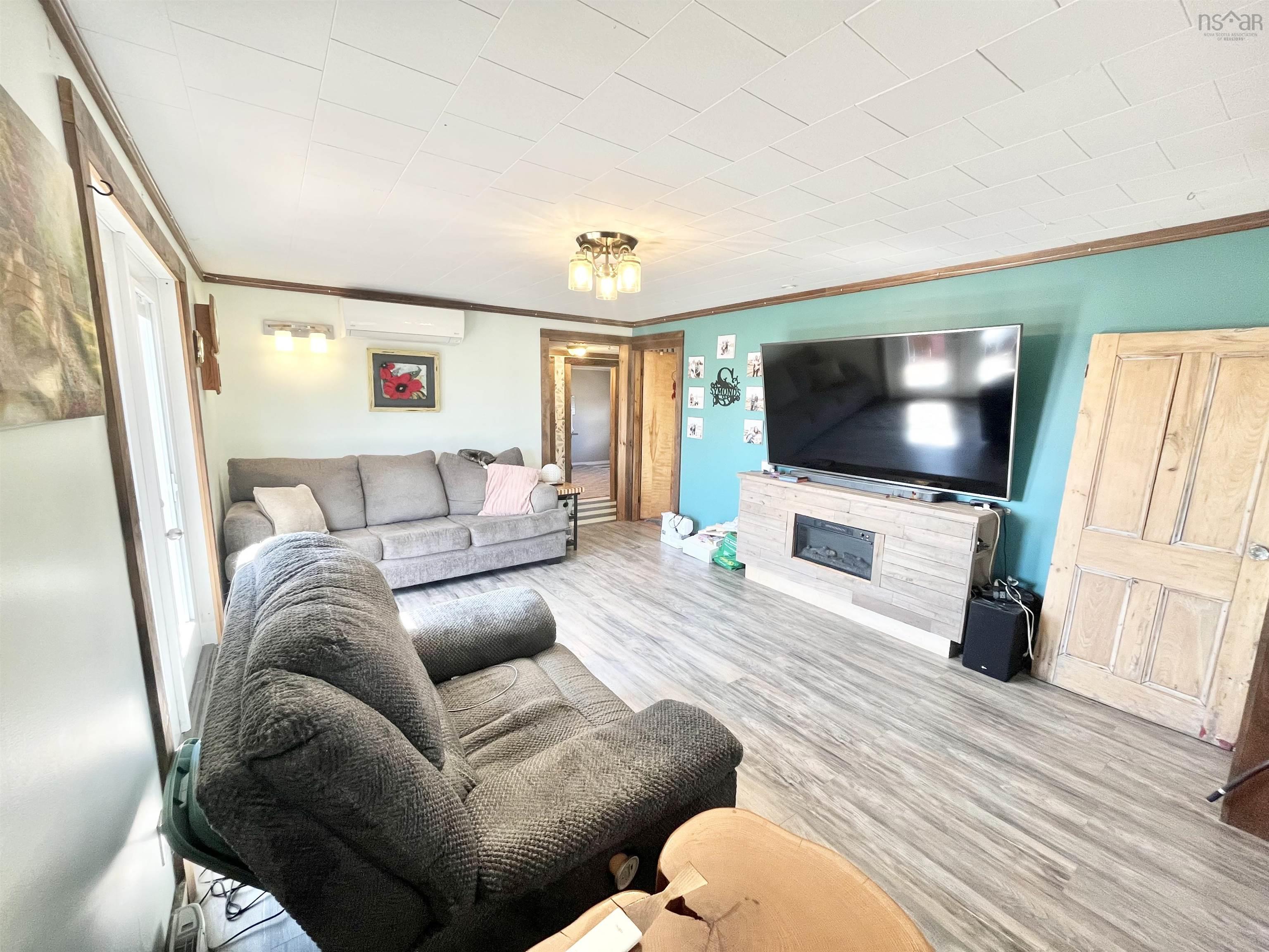 $209,000.00: 2645 Main Street, Clark