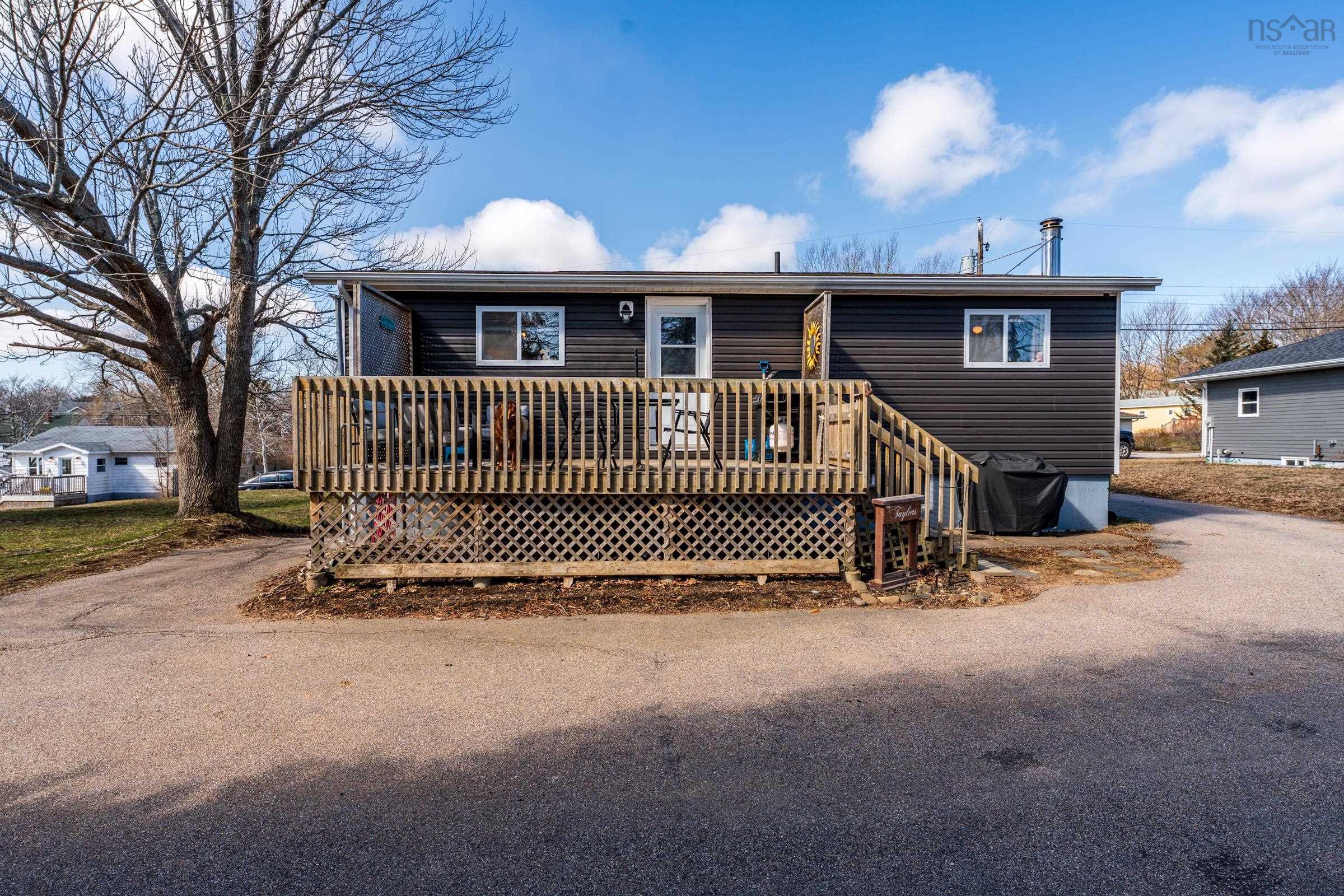 $375,000.00: 56 Second Avenue, Digby