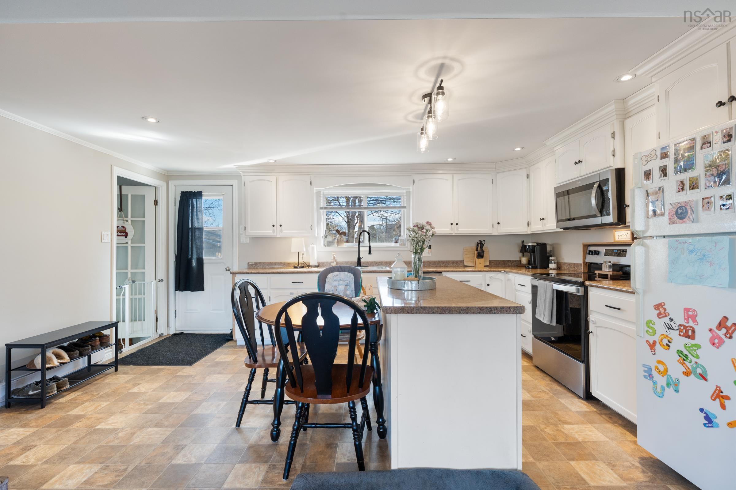 $375,000.00: 56 Second Avenue, Digby