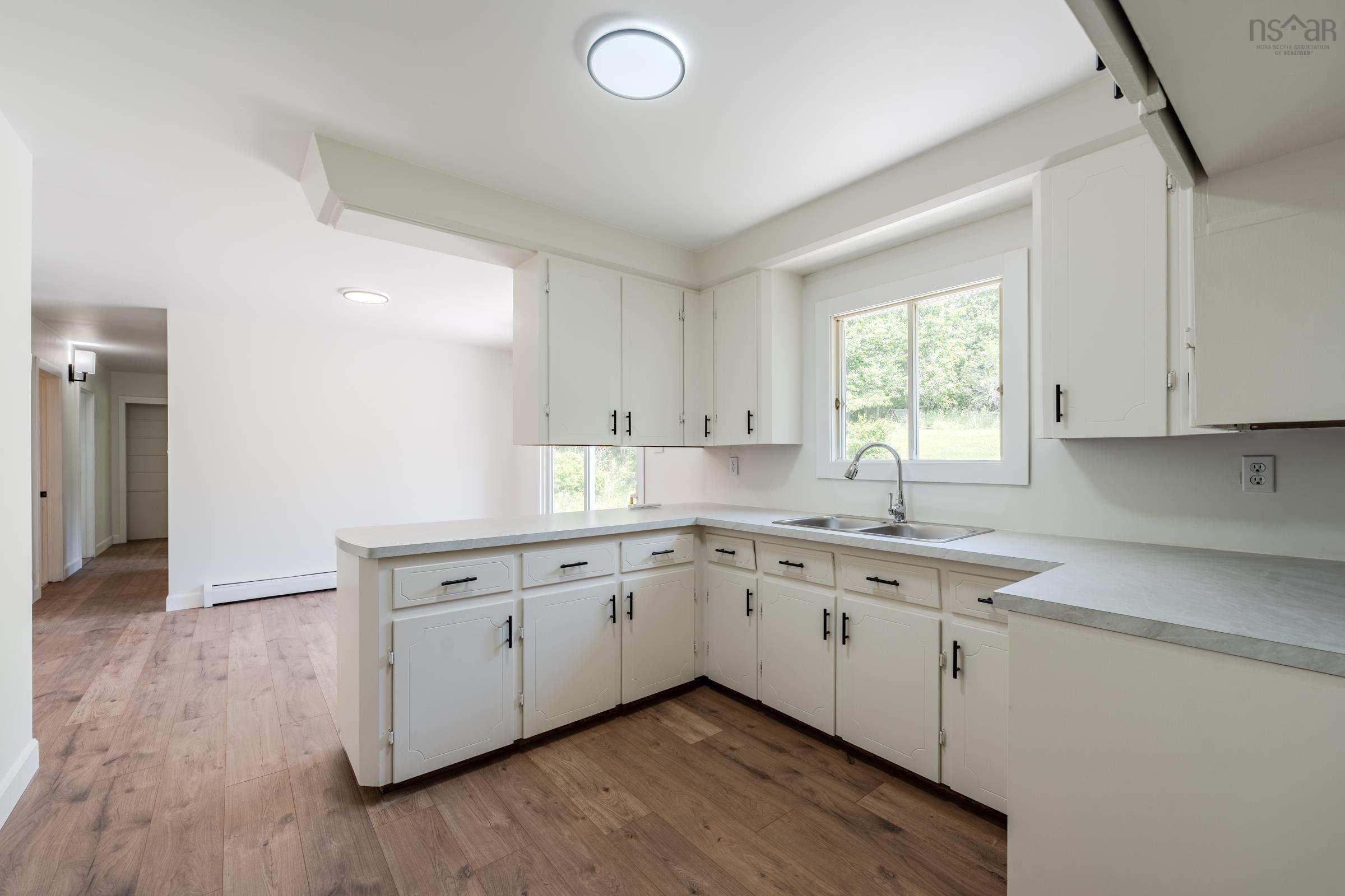 $299,000.00: 172 Highway 1, Smiths Cove