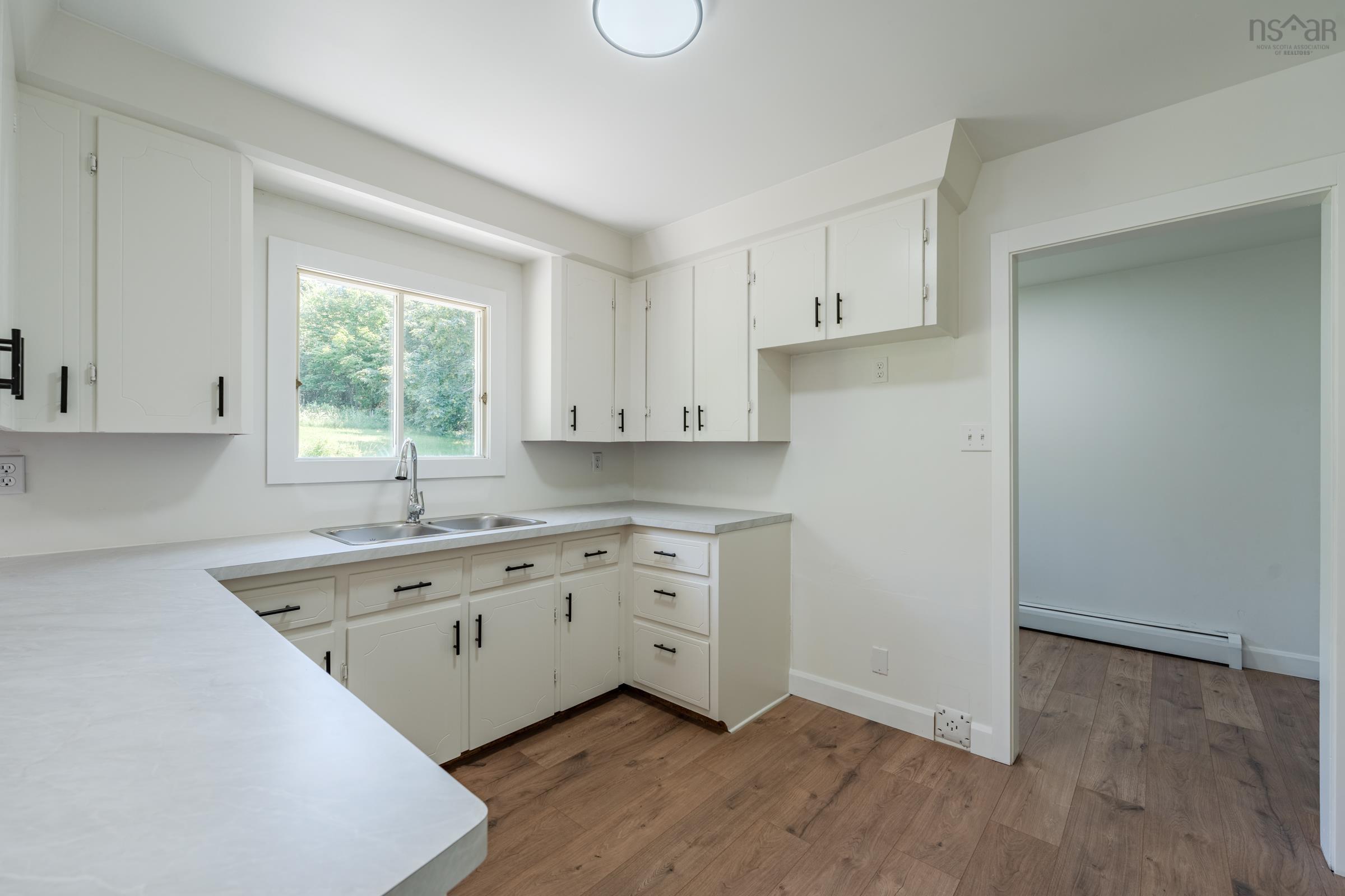 $299,000.00: 172 Highway 1, Smiths Cove