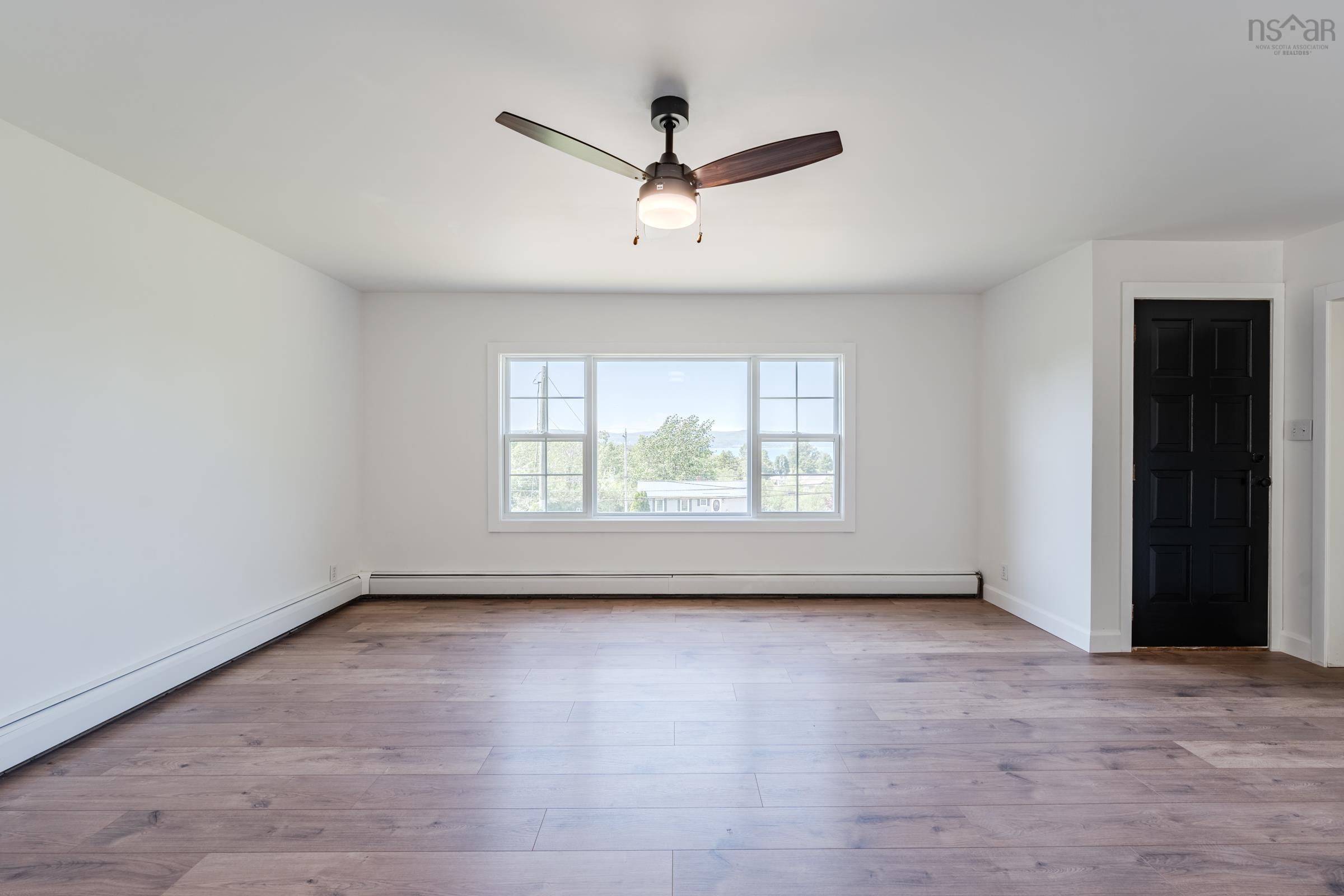 $299,000.00: 172 Highway 1, Smiths Cove