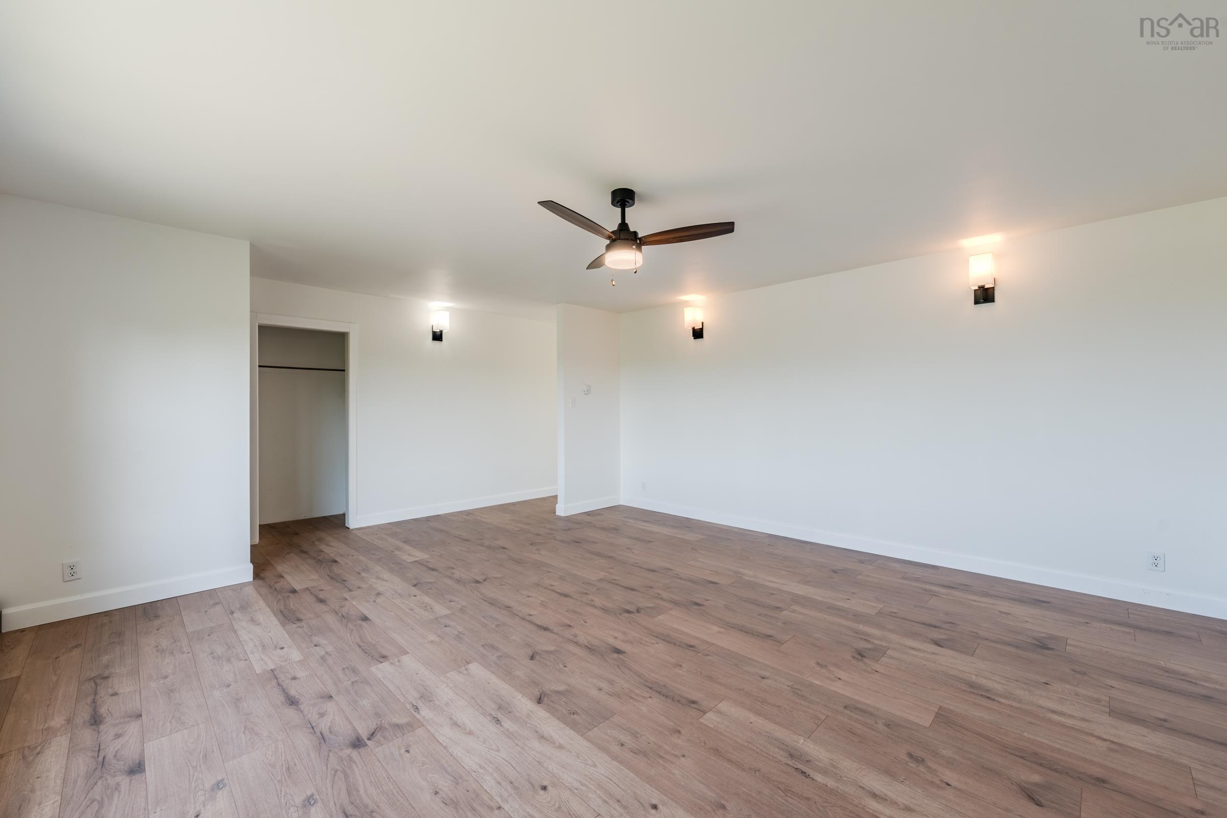 $299,000.00: 172 Highway 1, Smiths Cove