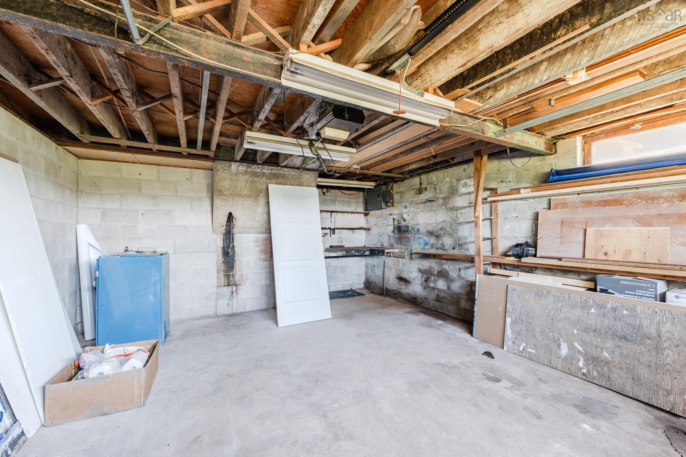 $299,000.00: 172 Highway 1, Smiths Cove