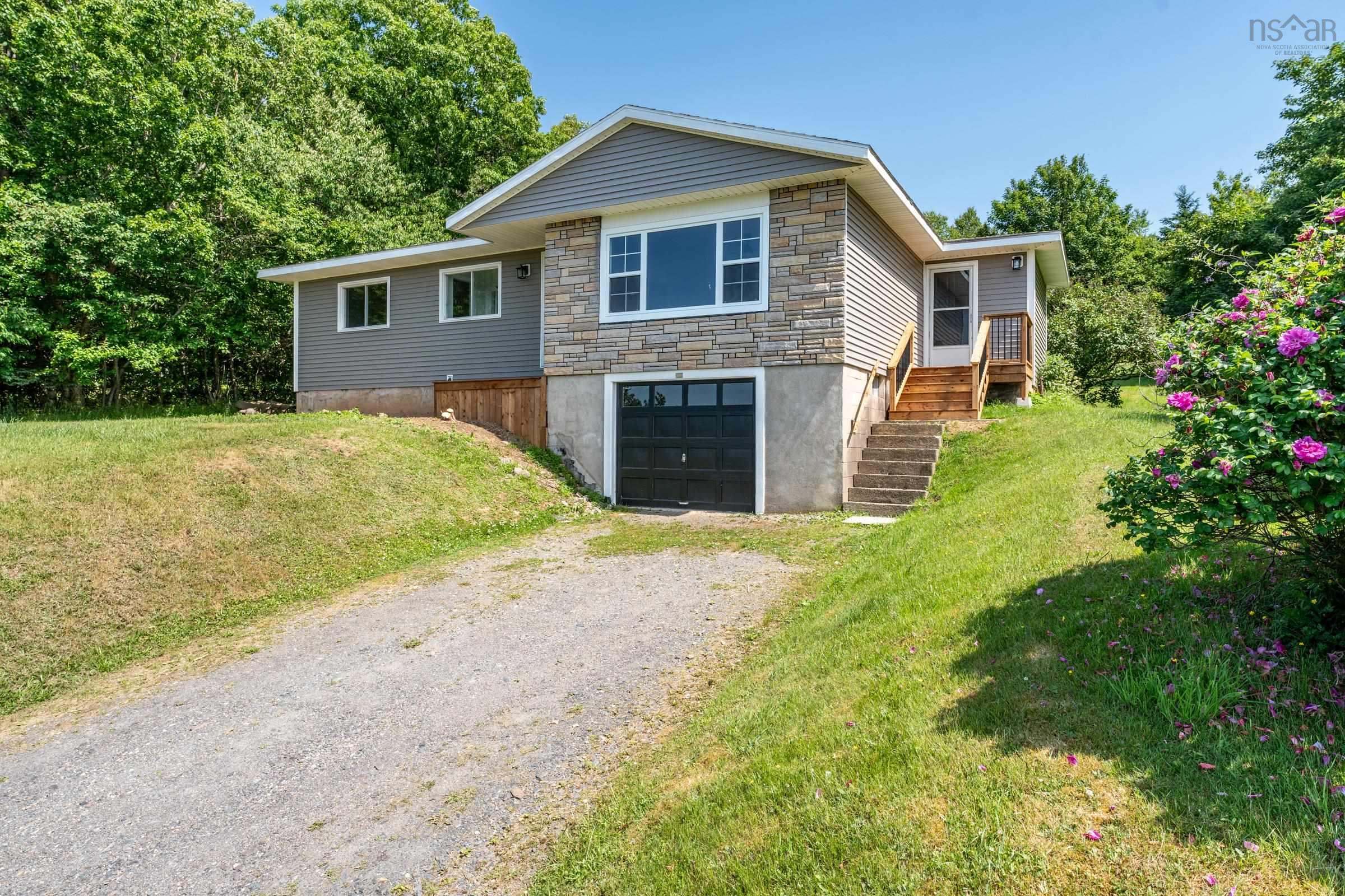 $299,000.00: 172 Highway 1, Smiths Cove