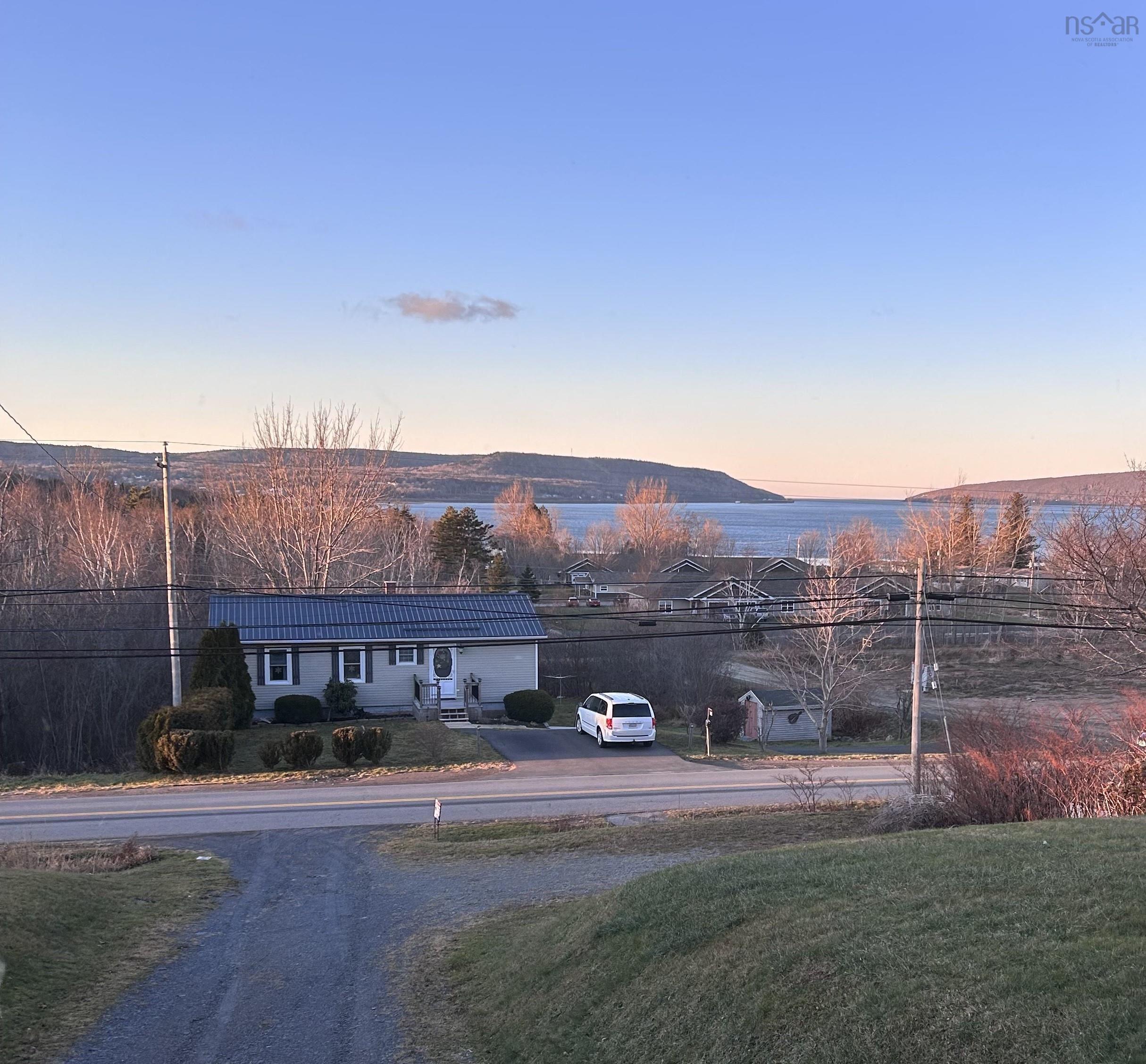 $299,000.00: 172 Highway 1, Smiths Cove