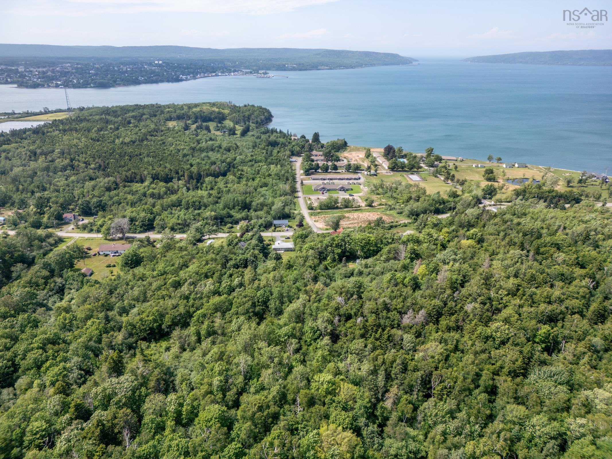 $299,000.00: 172 Highway 1, Smiths Cove