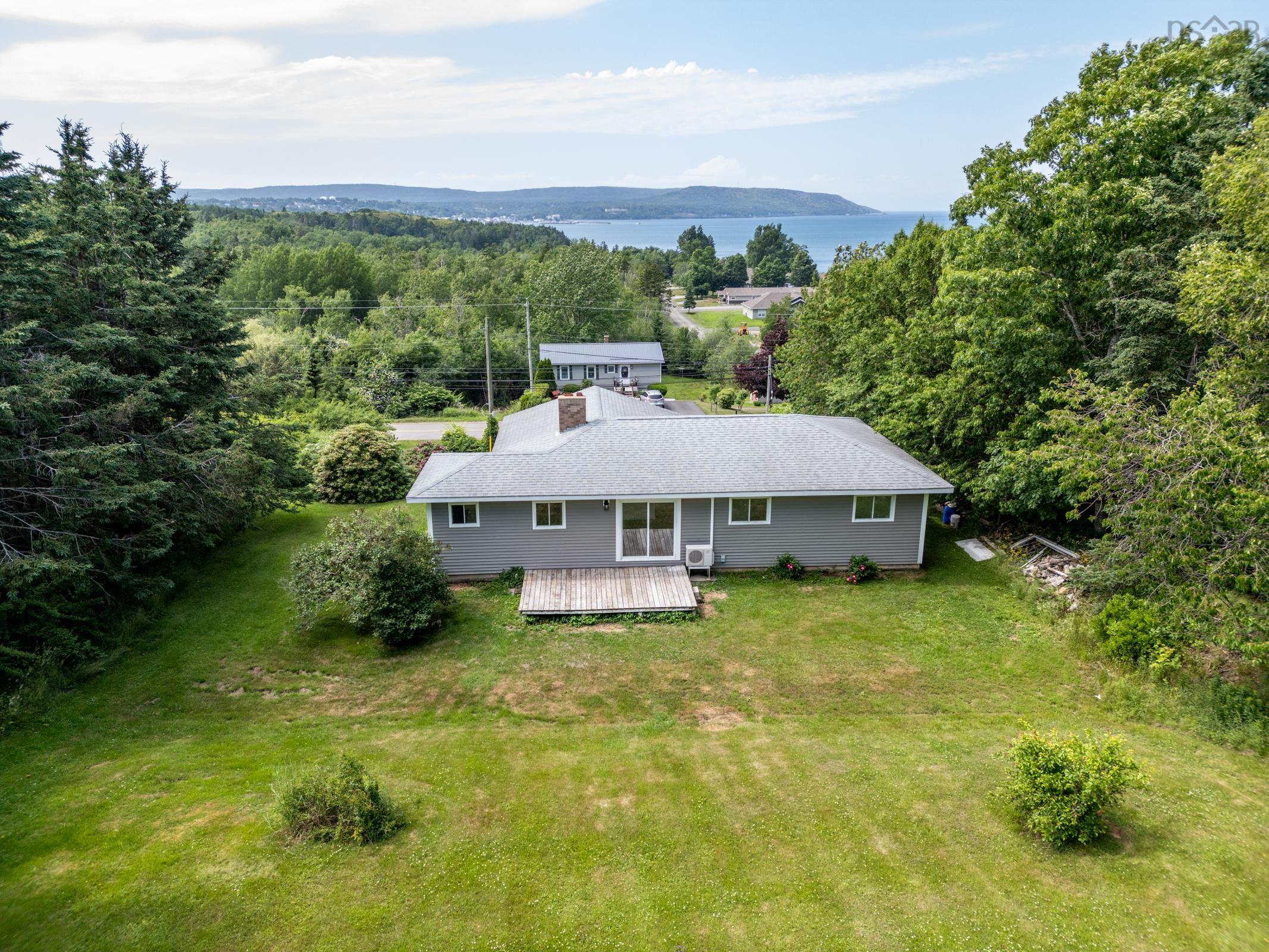 $299,000.00: 172 Highway 1, Smiths Cove