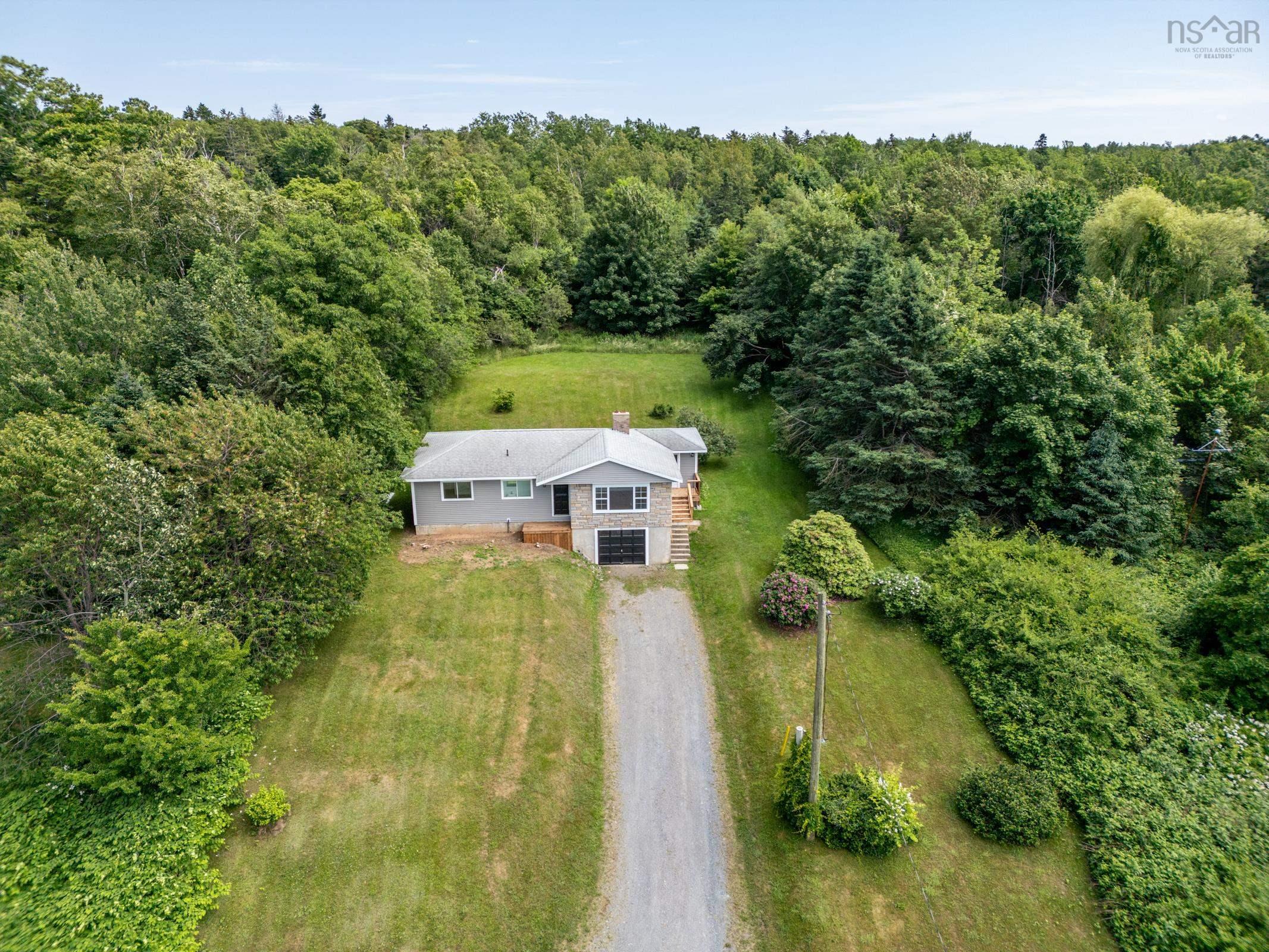 $299,000.00: 172 Highway 1, Smiths Cove