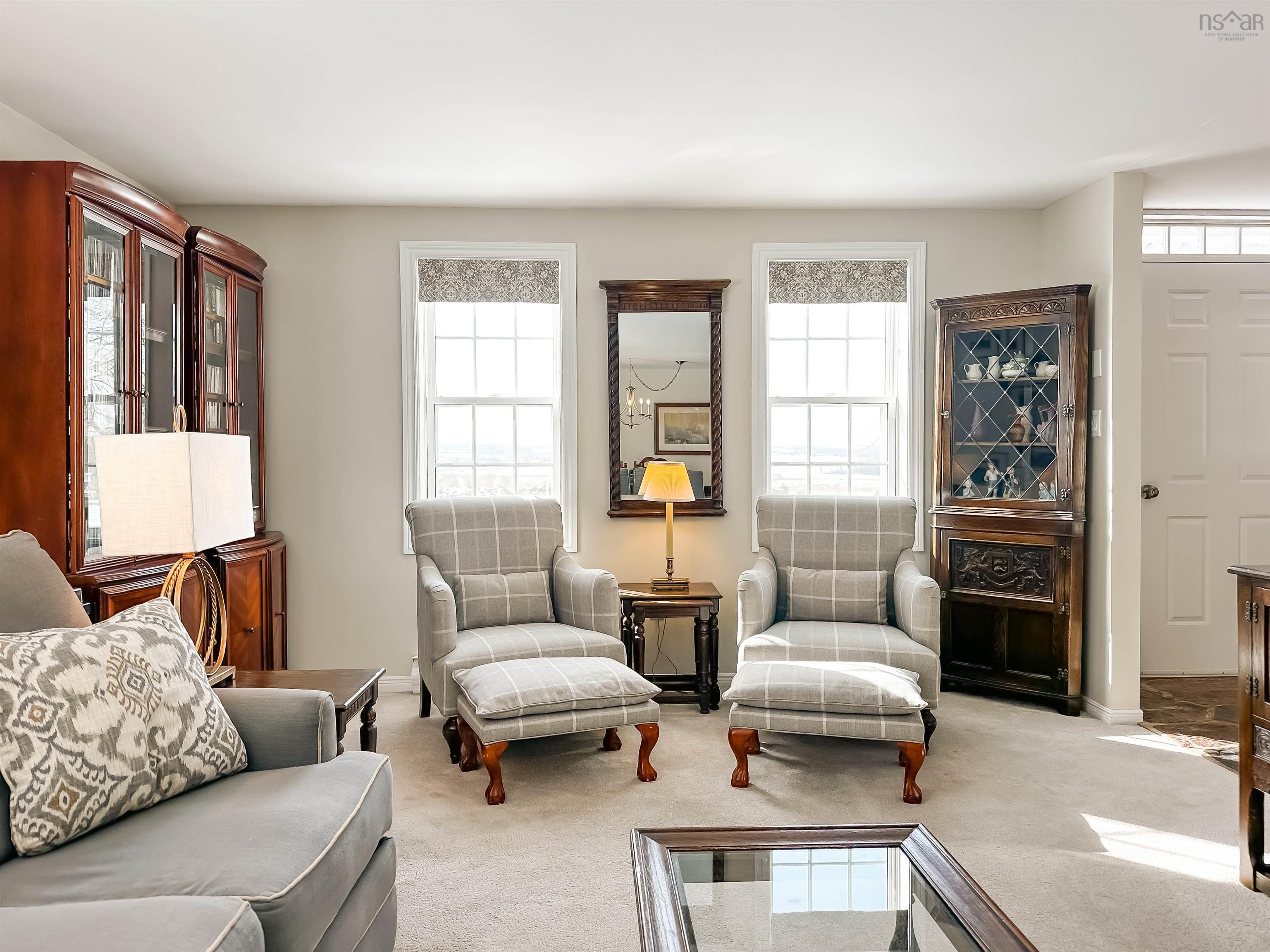 $749,900.00: 567 Canard Street, Lower Canard