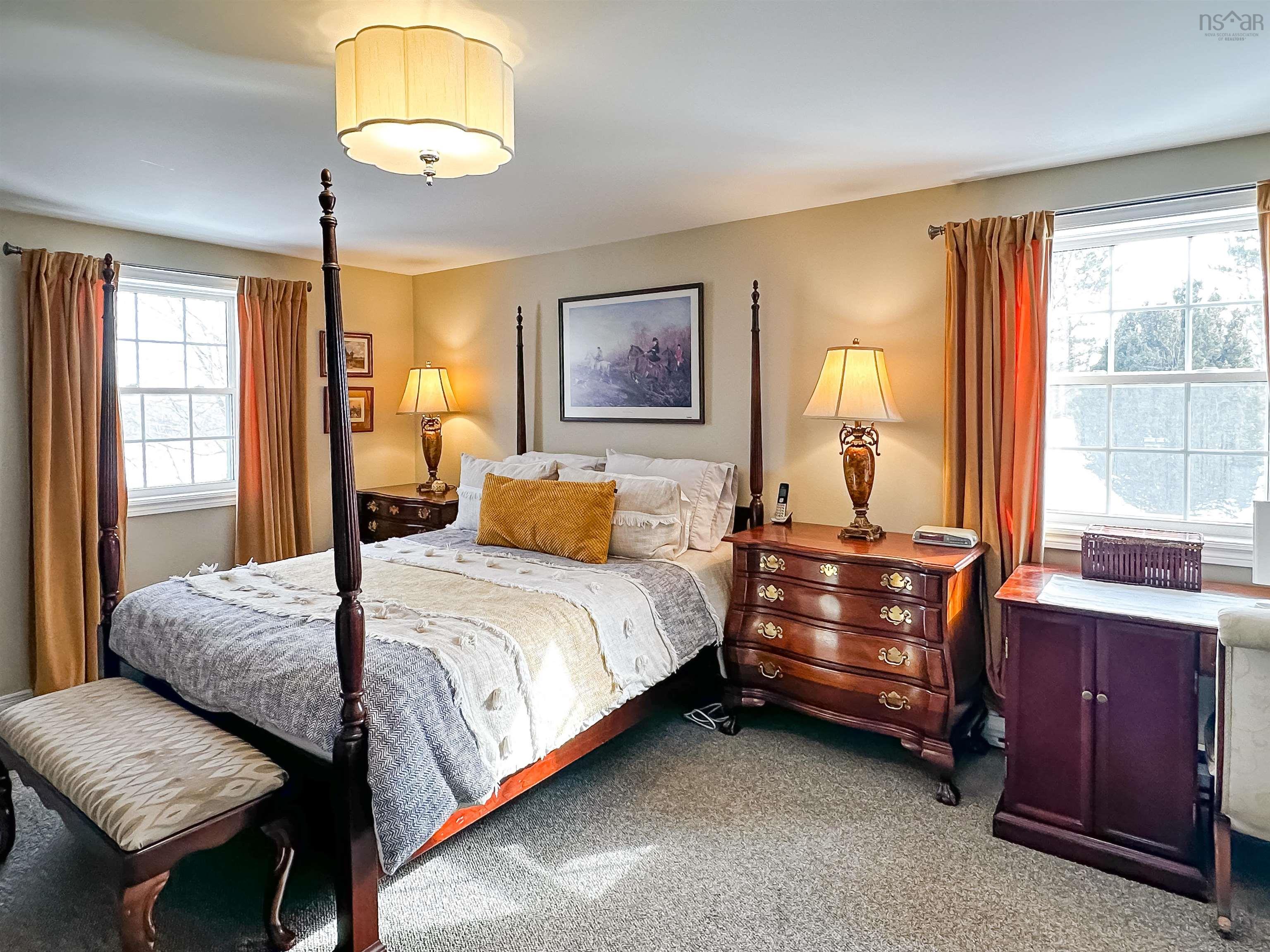 $749,900.00: 567 Canard Street, Lower Canard