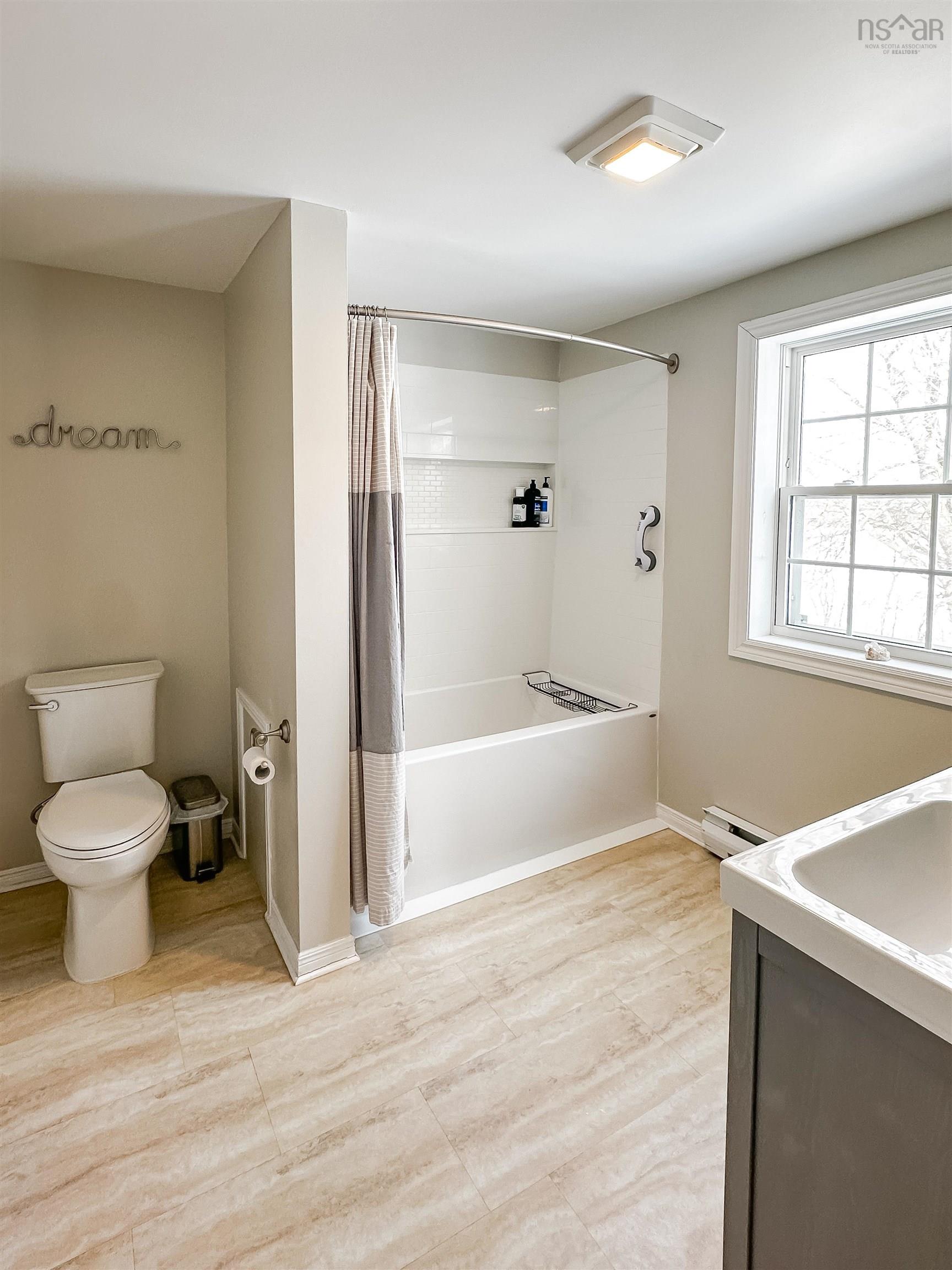 $749,900.00: 567 Canard Street, Lower Canard