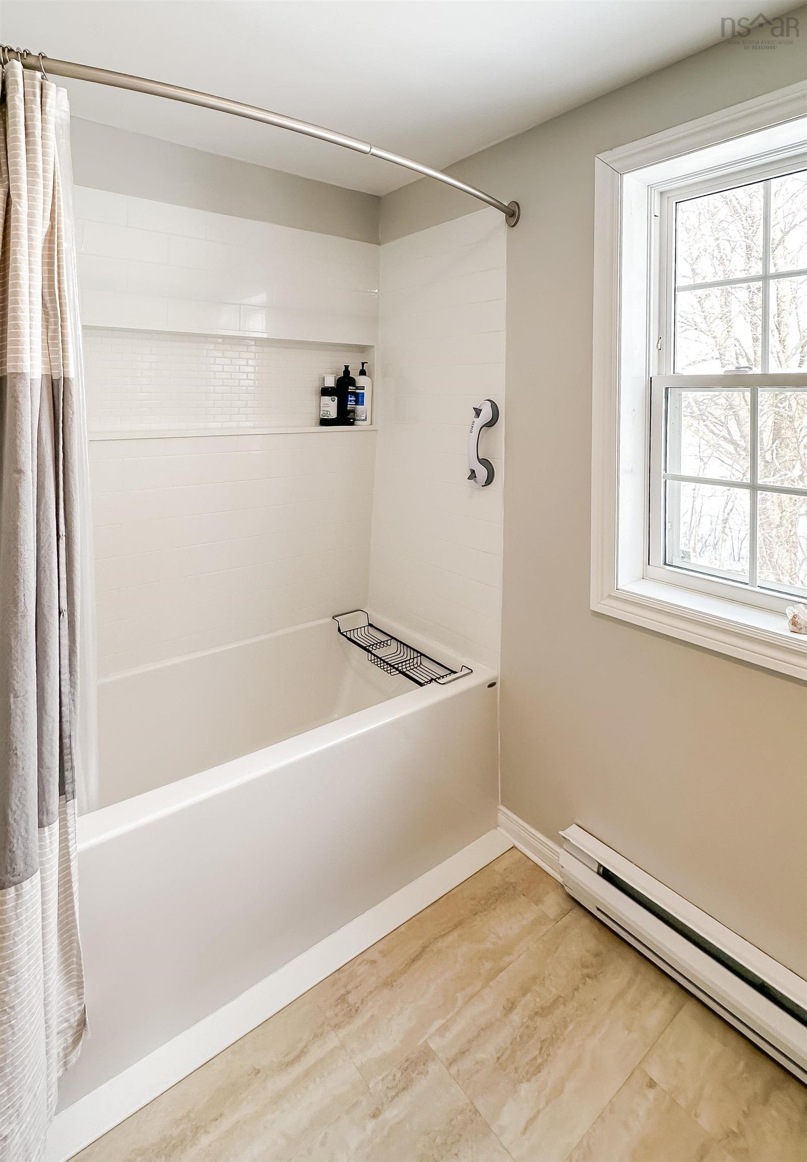 $749,900.00: 567 Canard Street, Lower Canard