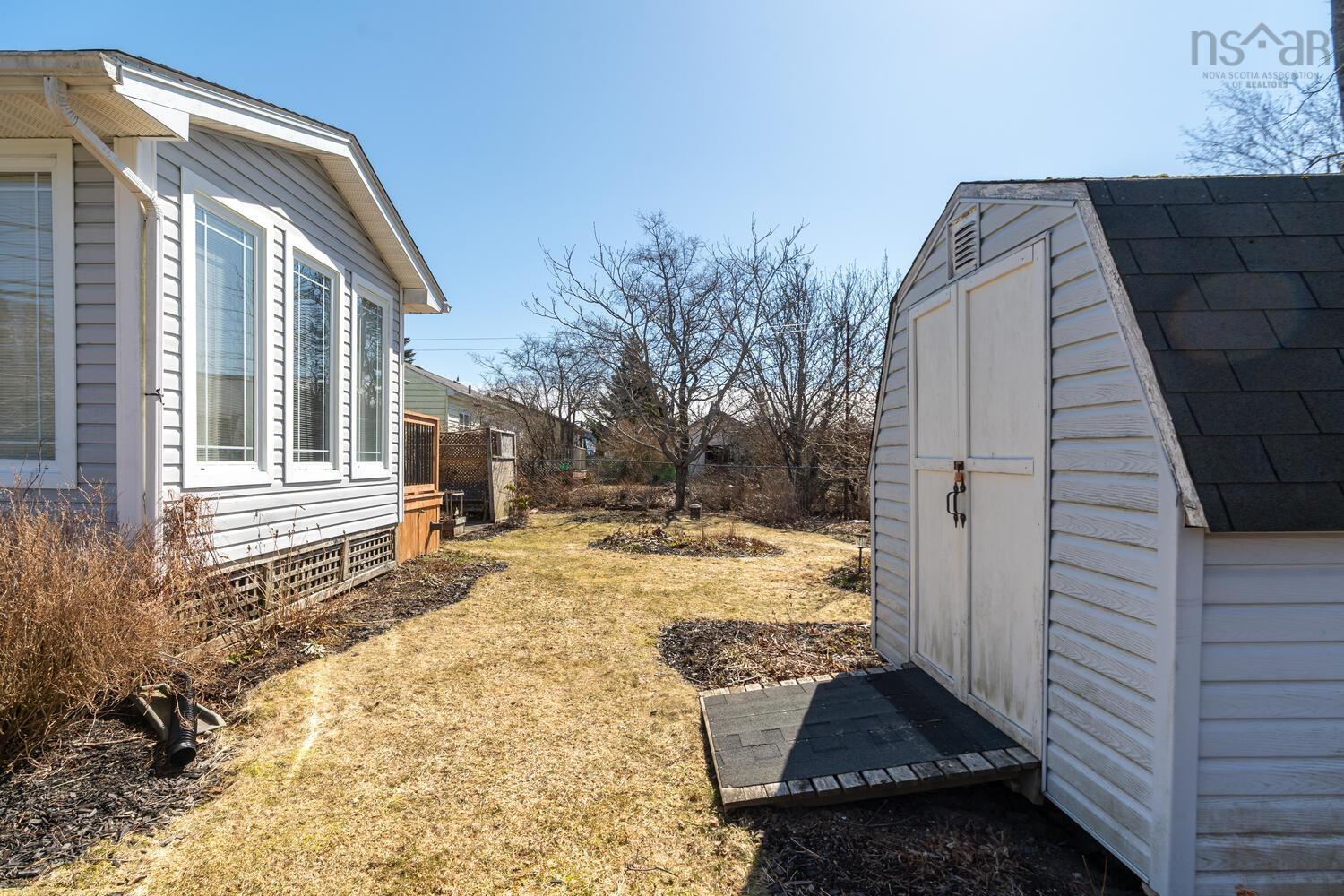 $524,900.00: 1 Juniper Crescent, Leiblin Park