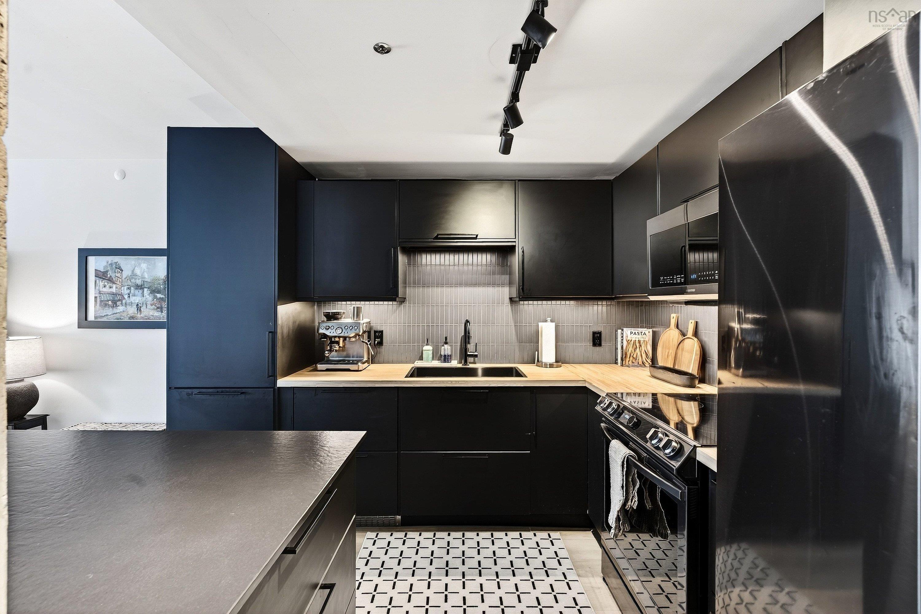 $465,000.00: 214 1326 Lower Water Street, Halifax