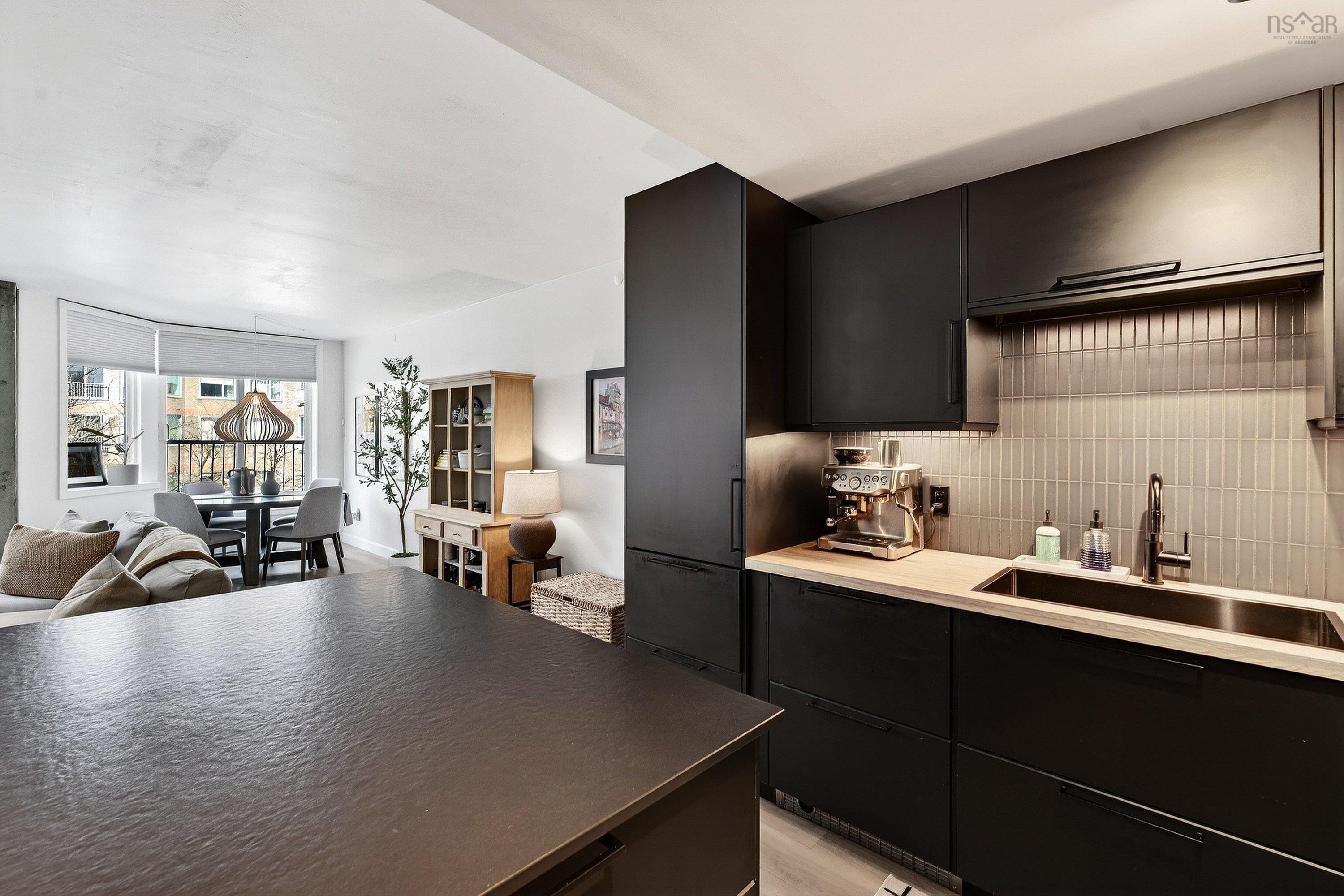 $465,000.00: 214 1326 Lower Water Street, Halifax