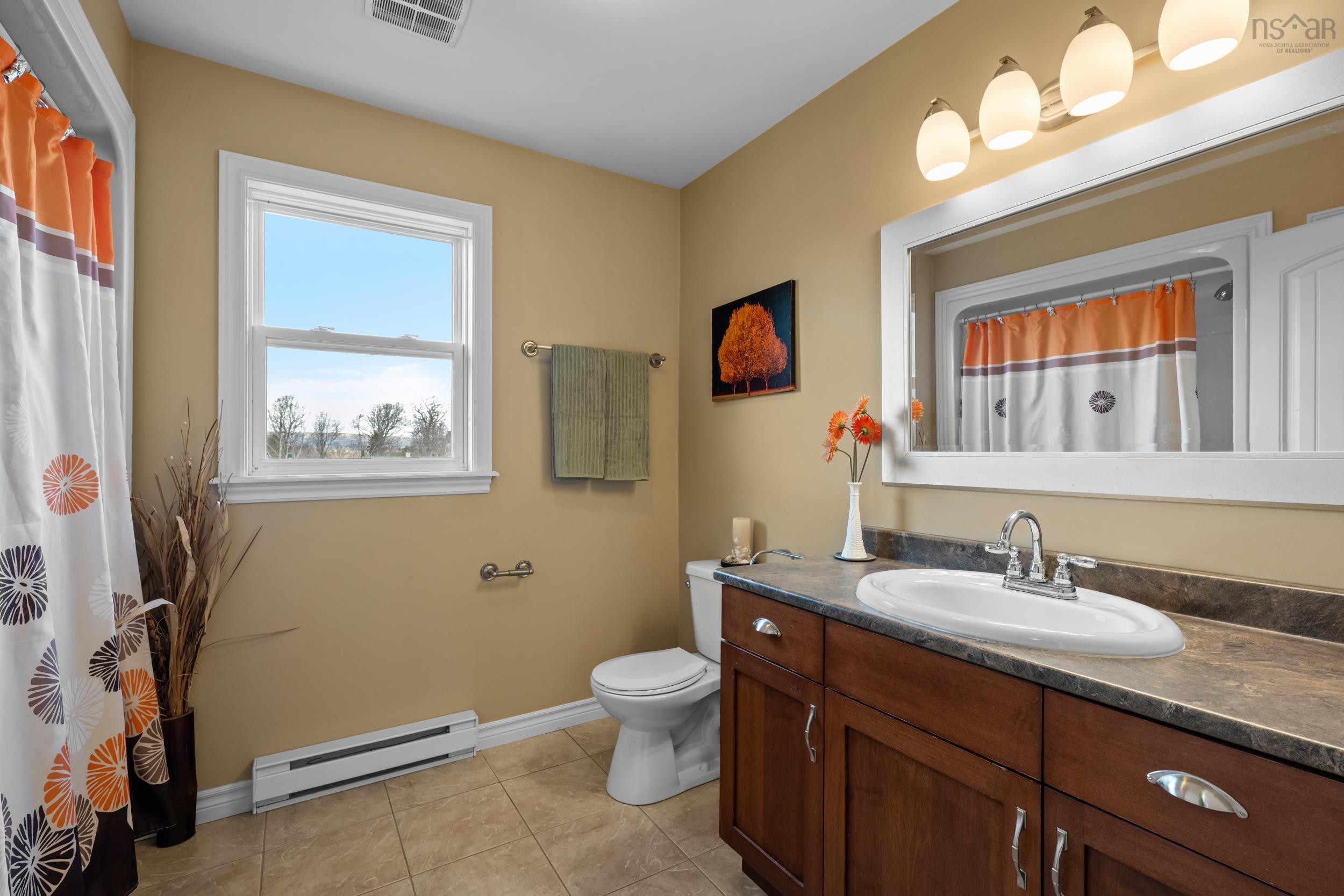 $629,900.00: 2 Golden Eagle Drive, North Kentville