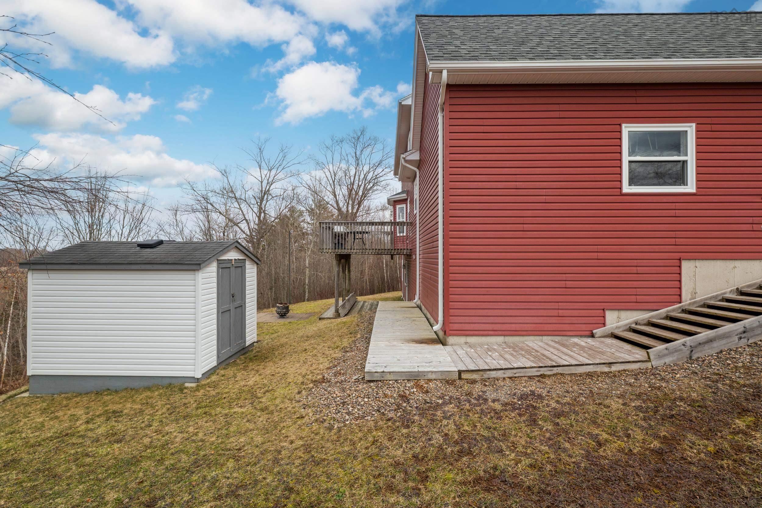 $629,900.00: 2 Golden Eagle Drive, North Kentville