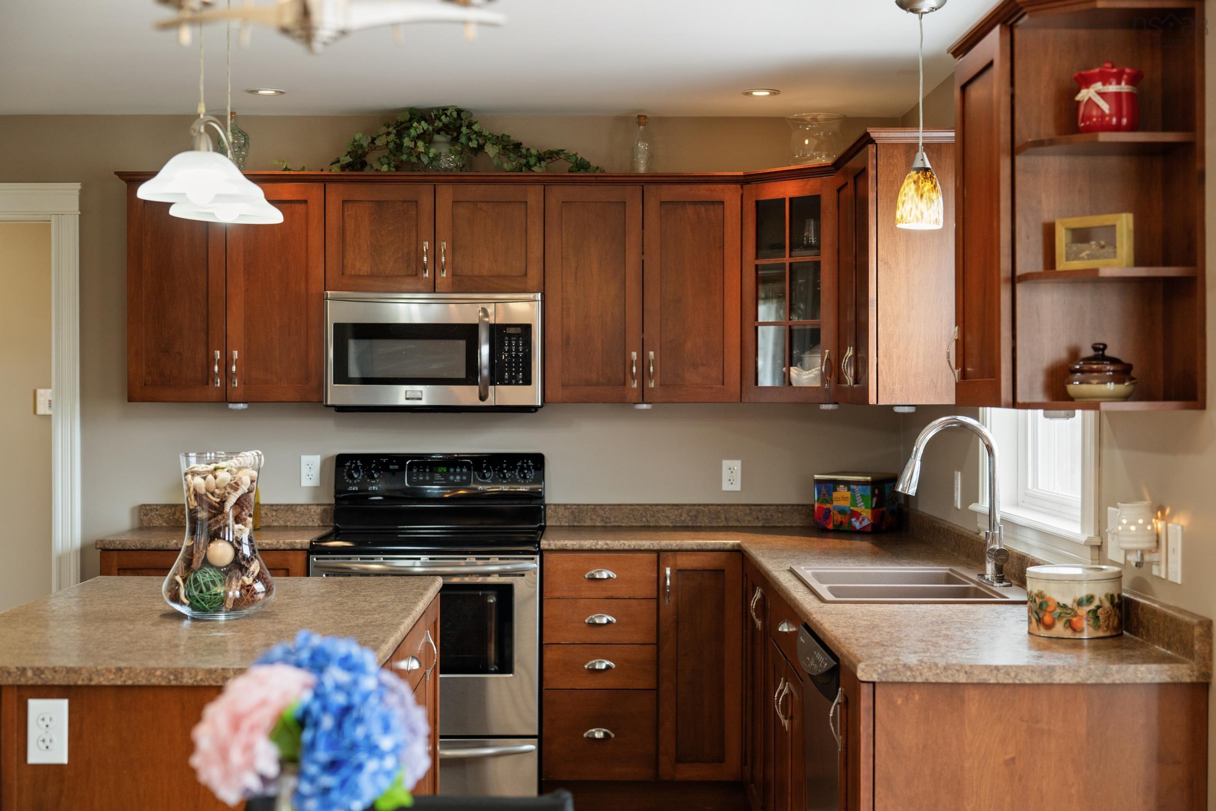 $629,900.00: 2 Golden Eagle Drive, North Kentville