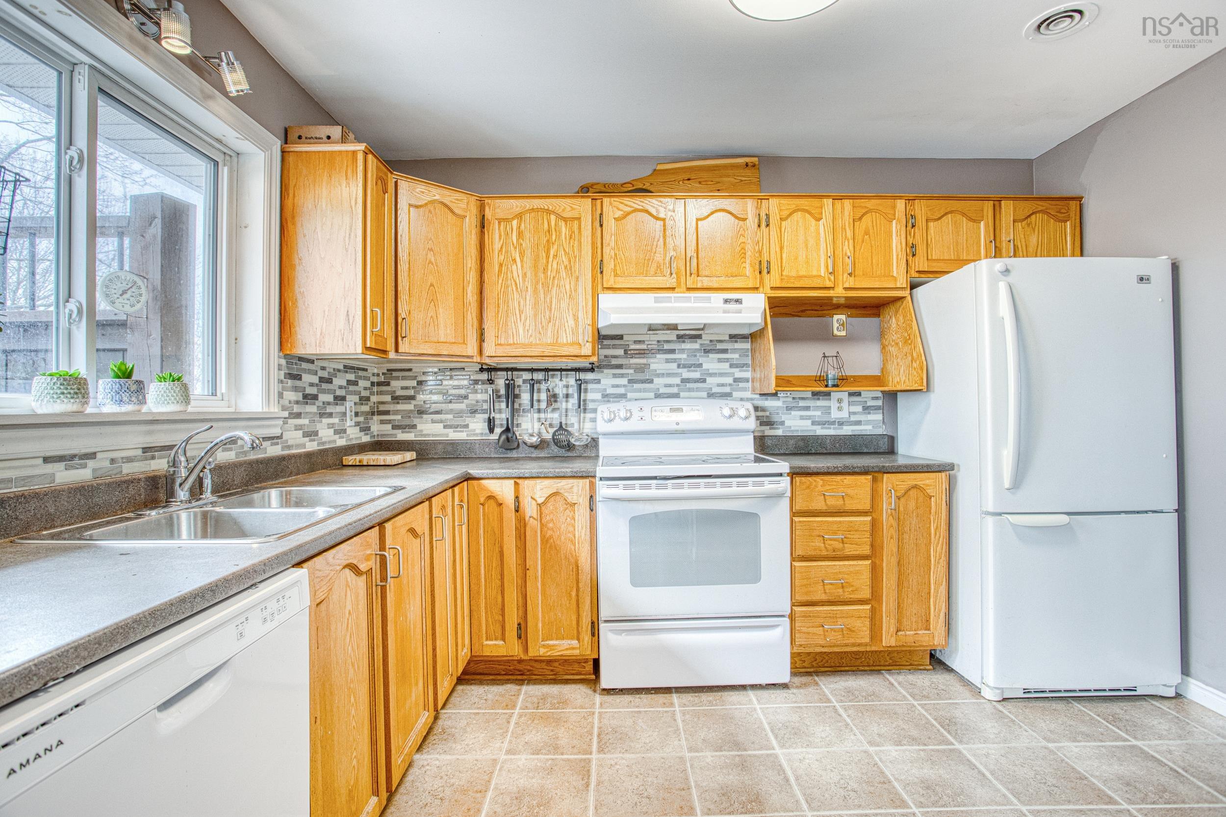 $449,900.00: 33 Florence Place Court, Lower Sackville