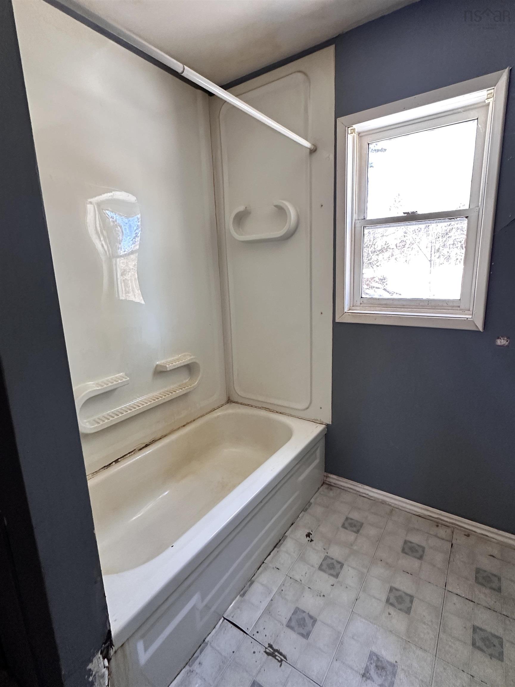 $143,000.00: 131 Old Meeting House Road, Beach Meadows