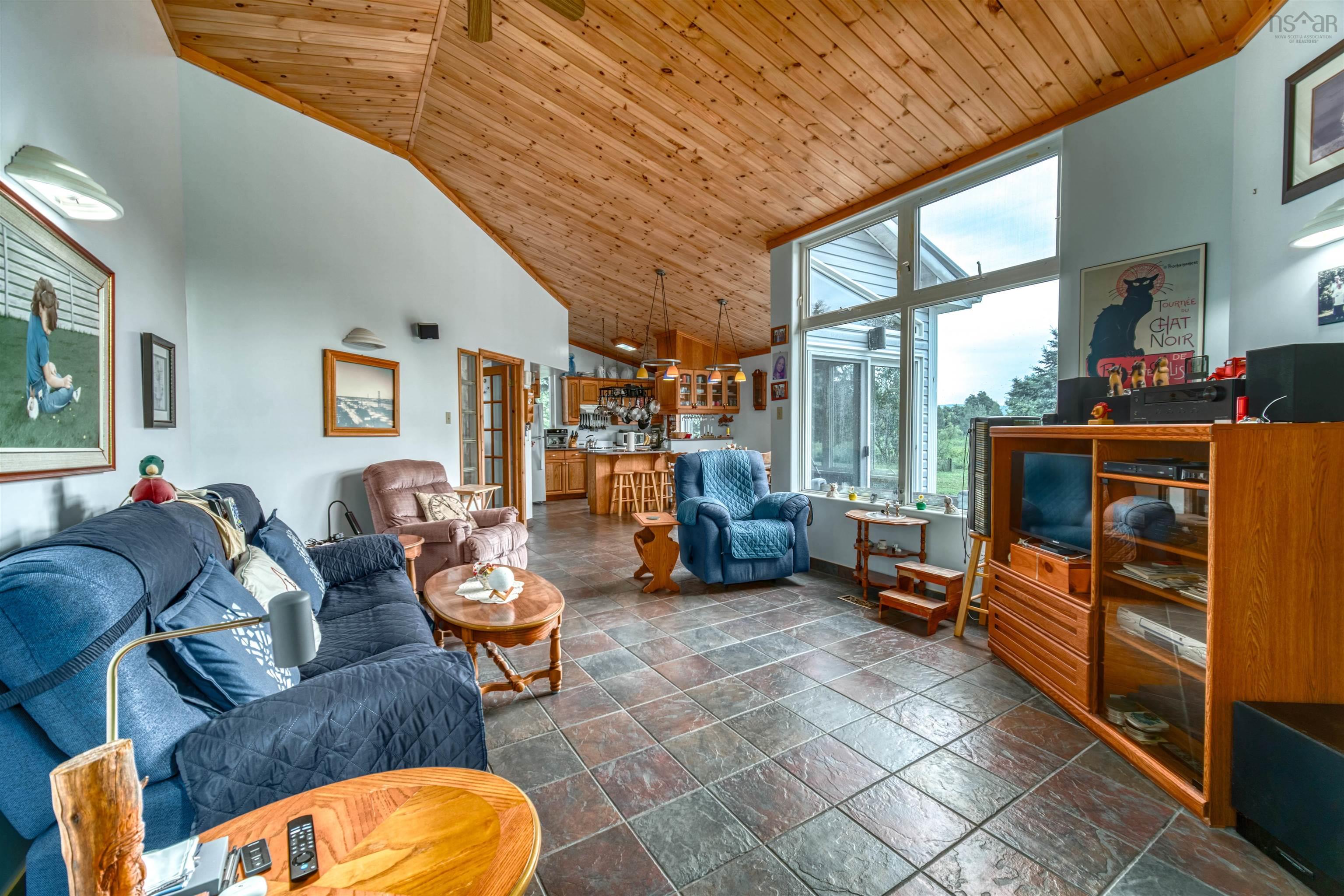 $369,900.00: 5047 Granville Road, Granville Ferry