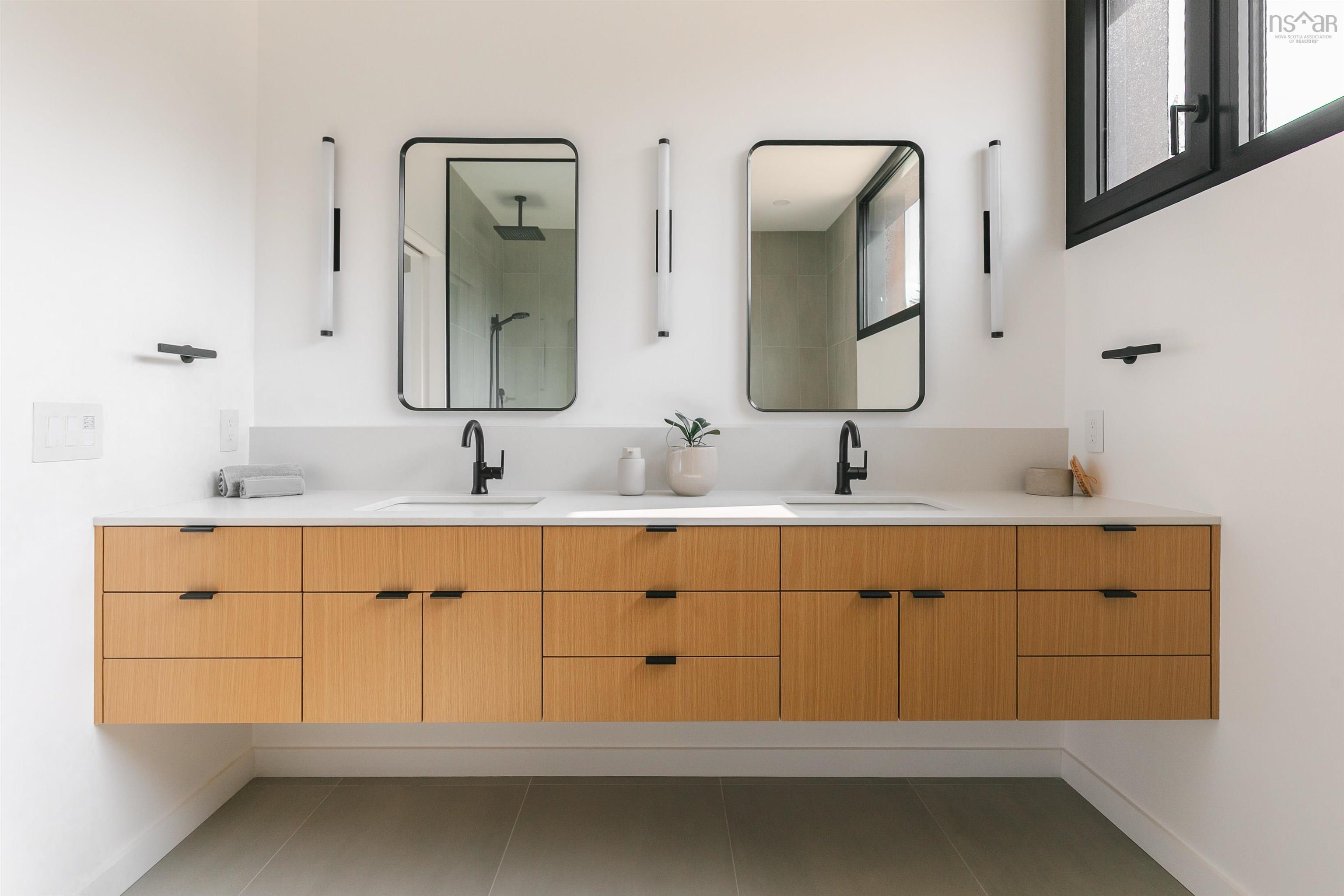 $4,475,000.00: 38 Island Watch Run, Northwest Cove