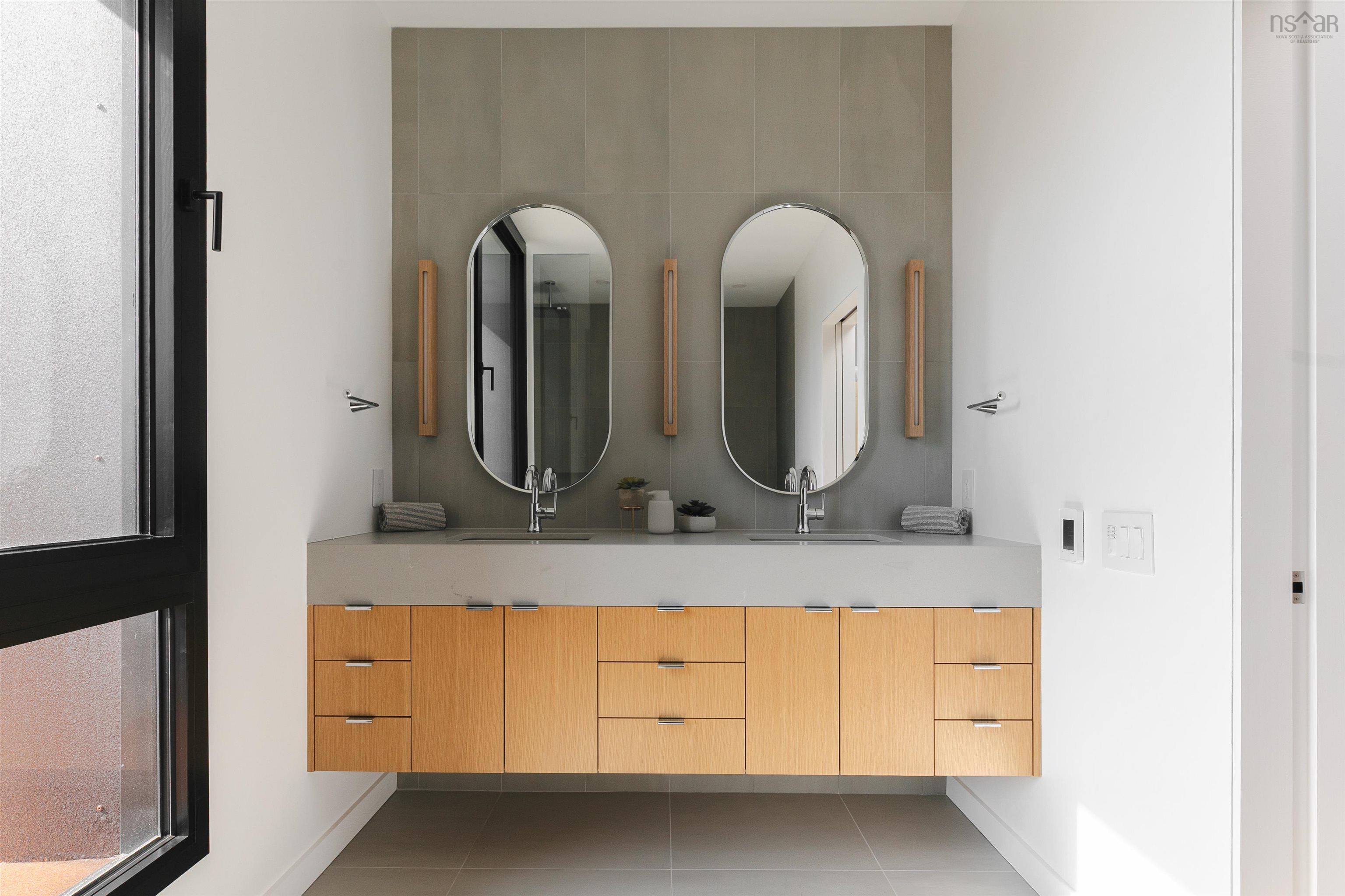 $4,475,000.00: 38 Island Watch Run, Northwest Cove