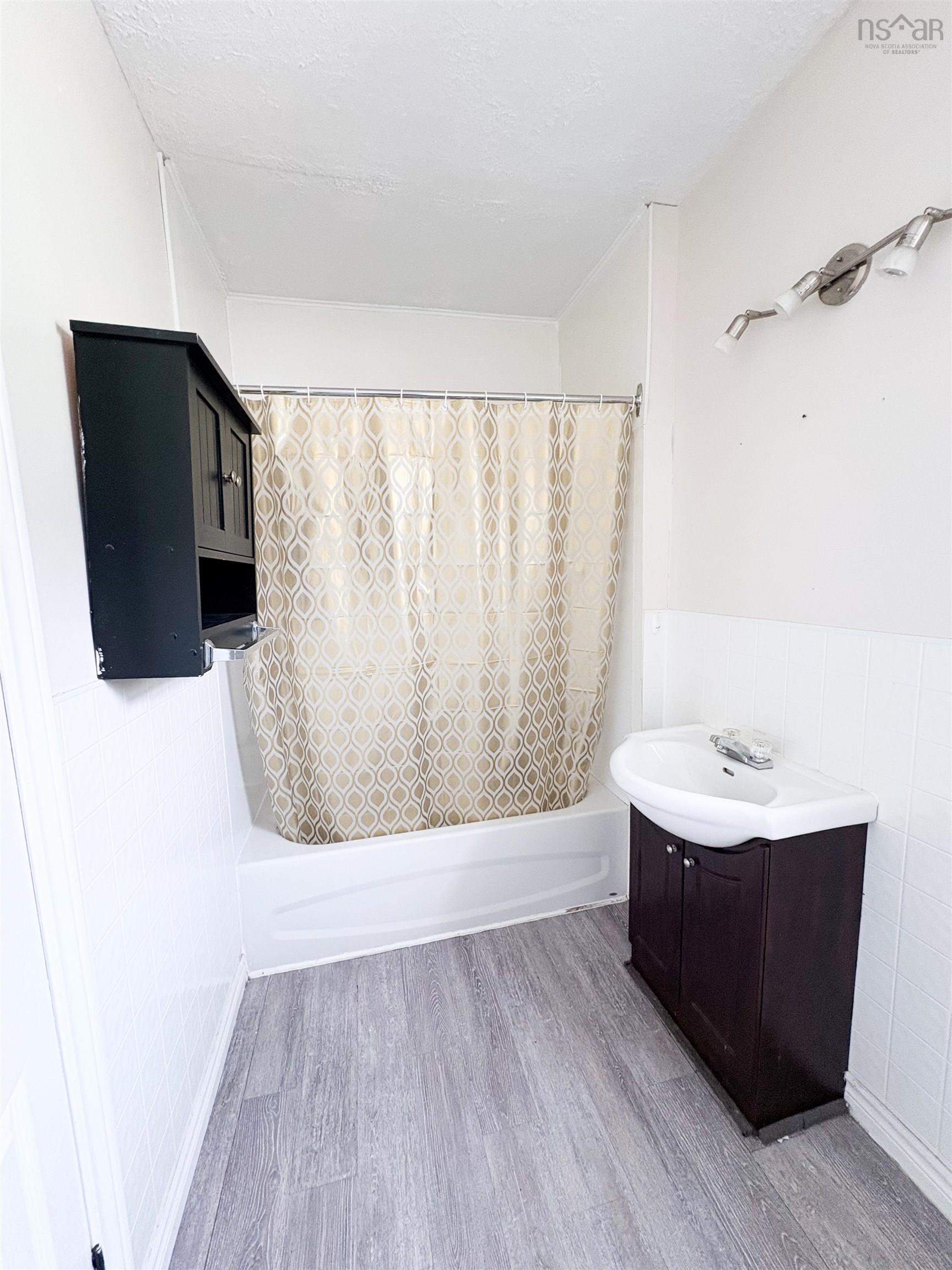 $134,900.00: 9 Burchell Street, Sydney Mines