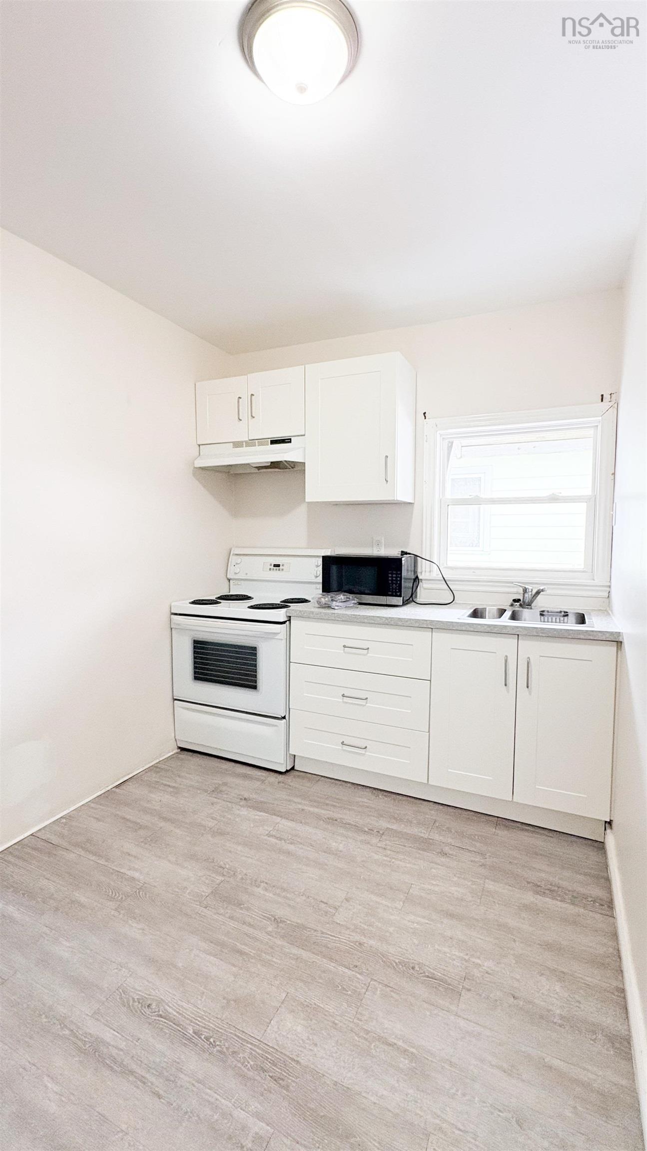 $134,900.00: 9 Burchell Street, Sydney Mines