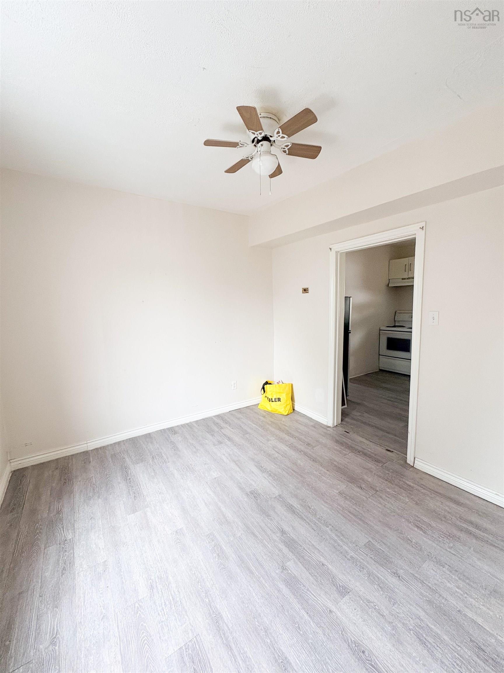 $134,900.00: 9 Burchell Street, Sydney Mines