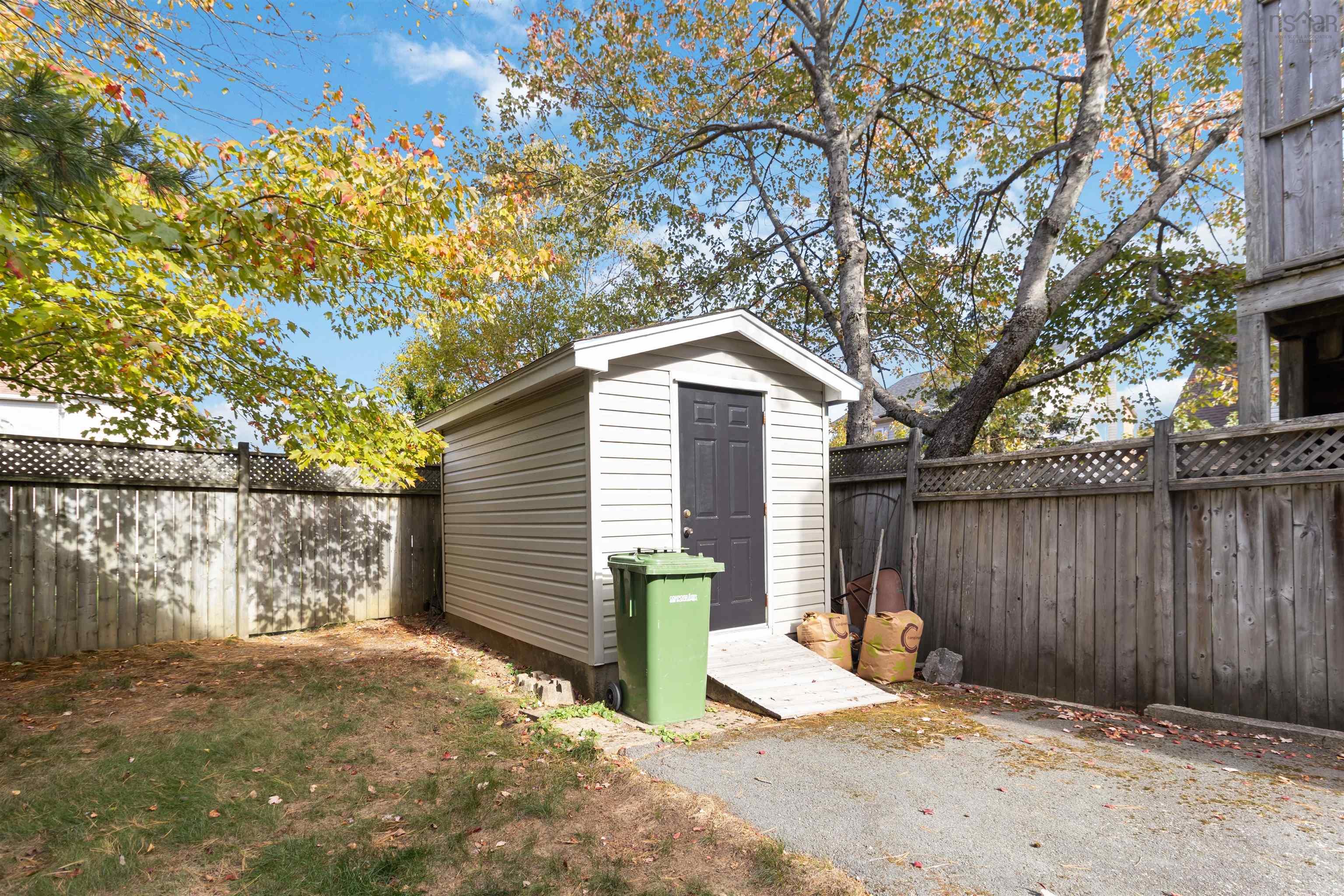 5 Roxham Close, Halifax, NS (MLS 202605956)