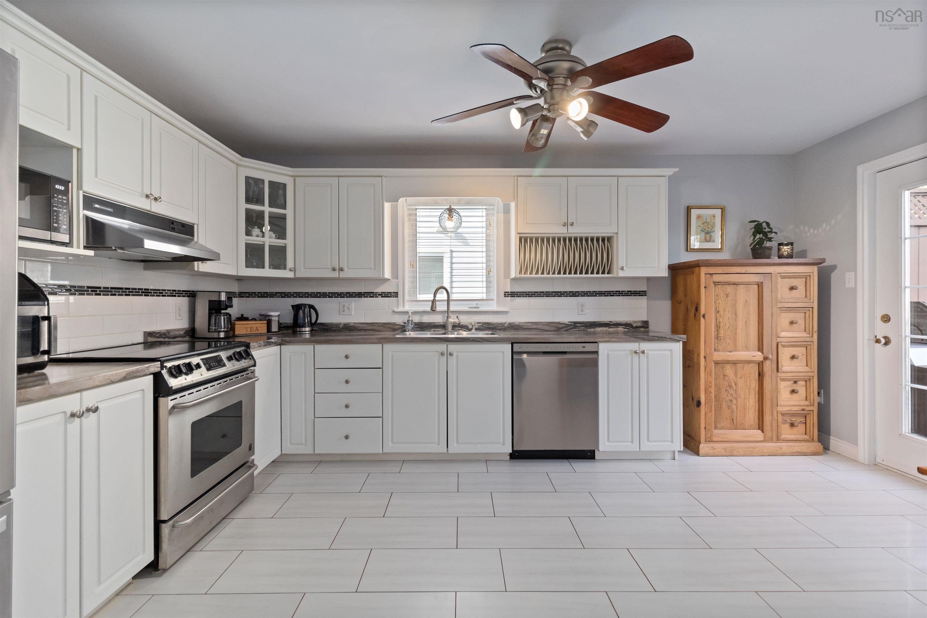 5 Roxham Close, Halifax, NS (MLS 202605956)