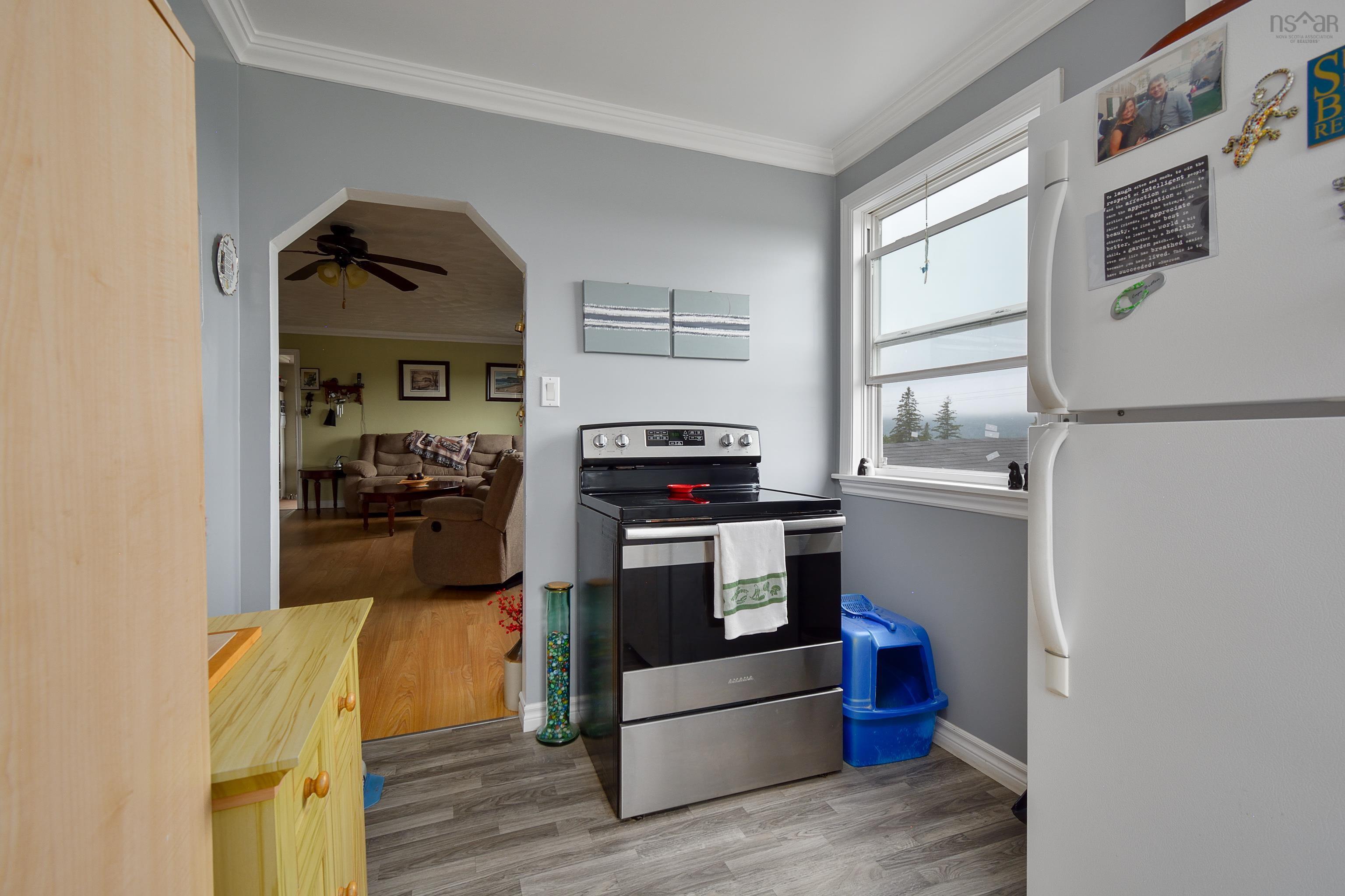 $299,999.00: 785 105 Highway, Boularderie East