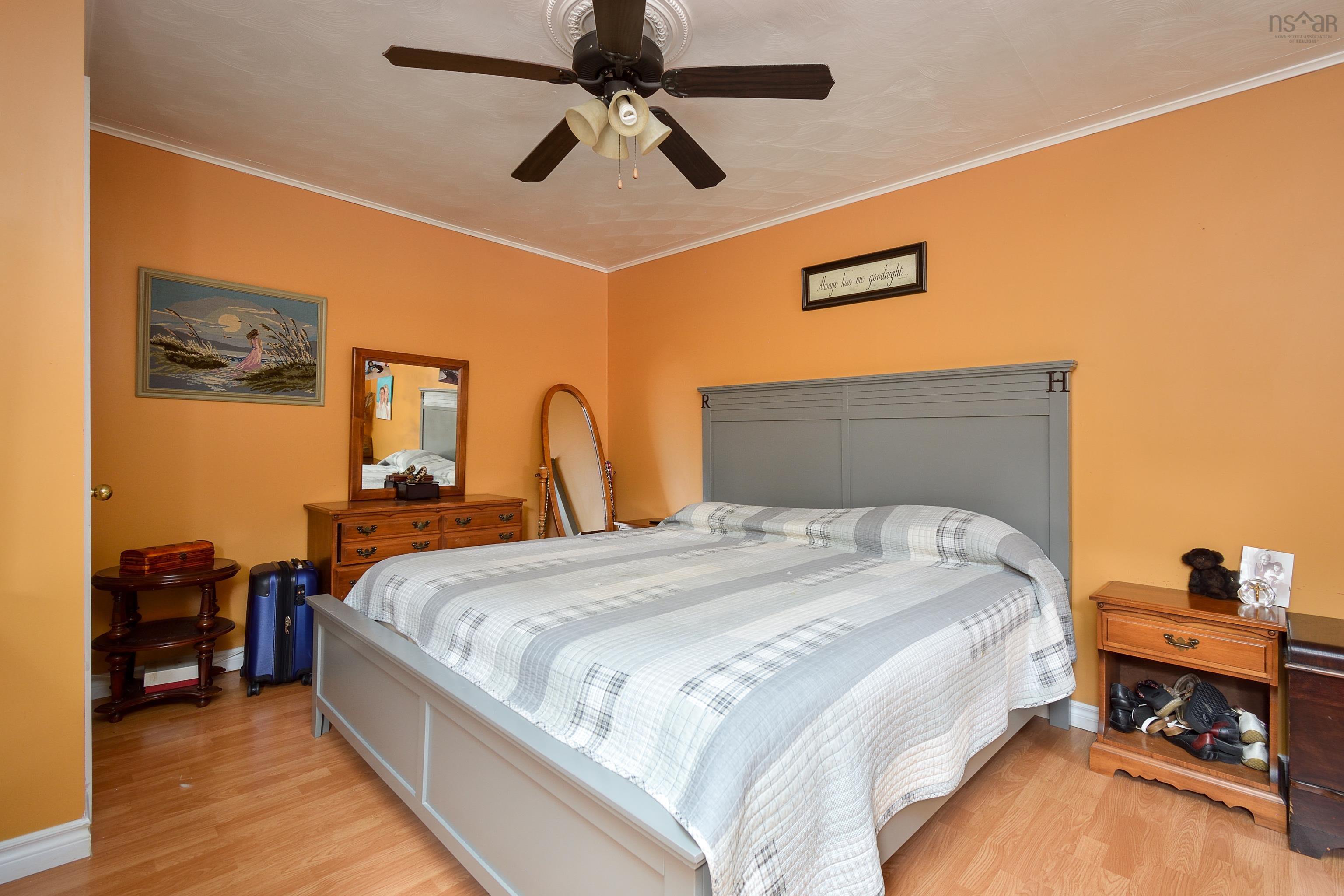 $299,999.00: 785 105 Highway, Boularderie East