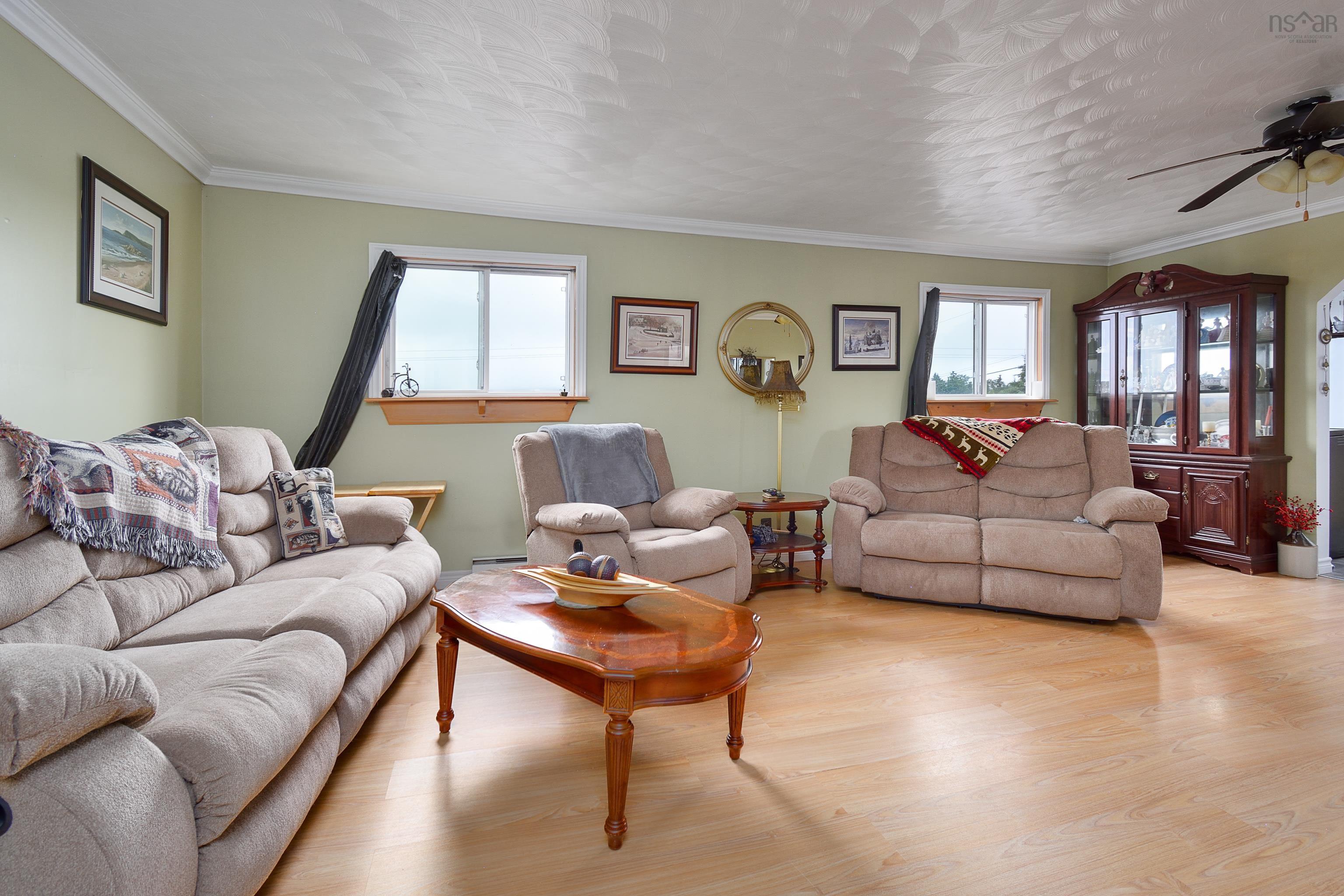 $299,999.00: 785 105 Highway, Boularderie East