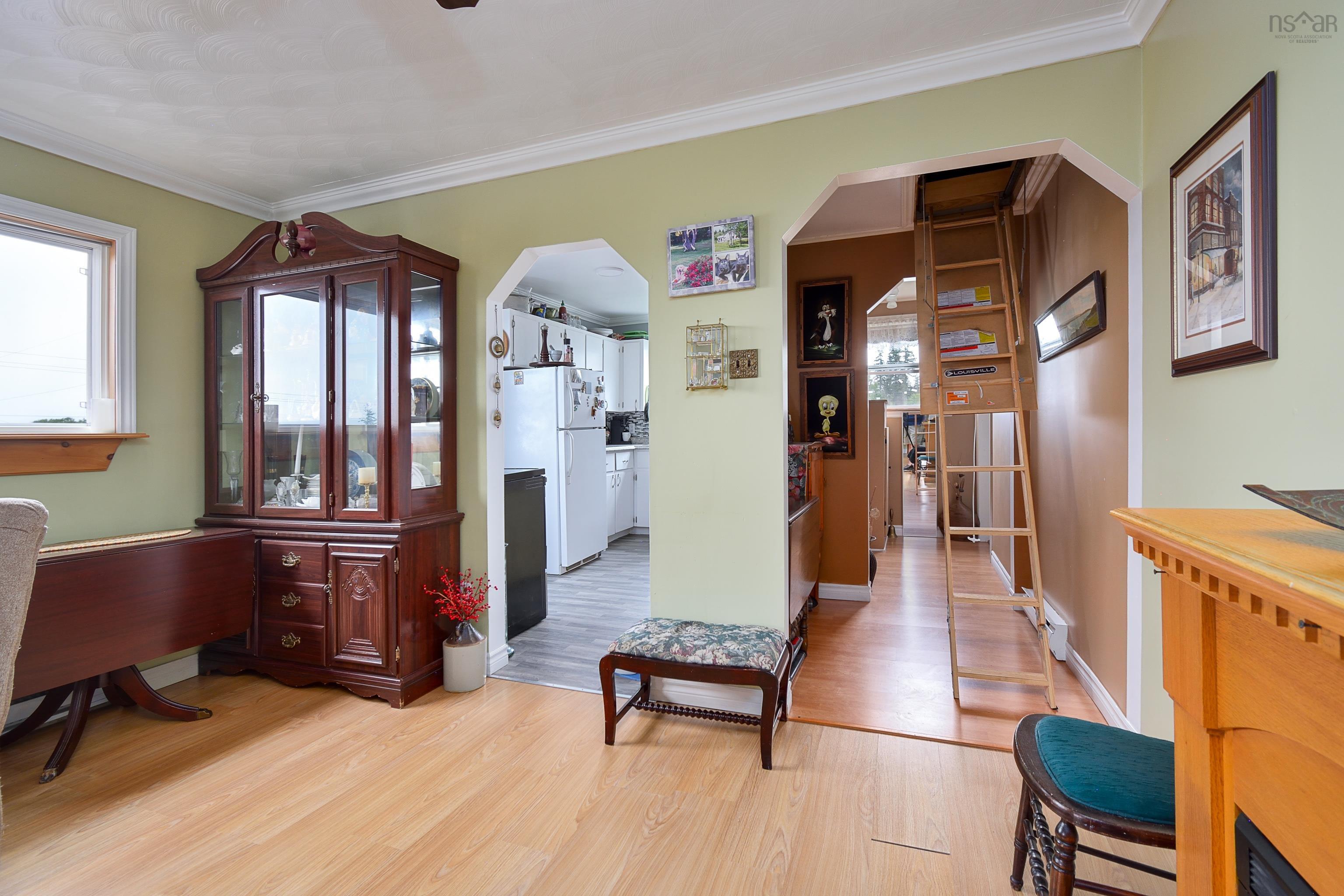 $299,999.00: 785 105 Highway, Boularderie East