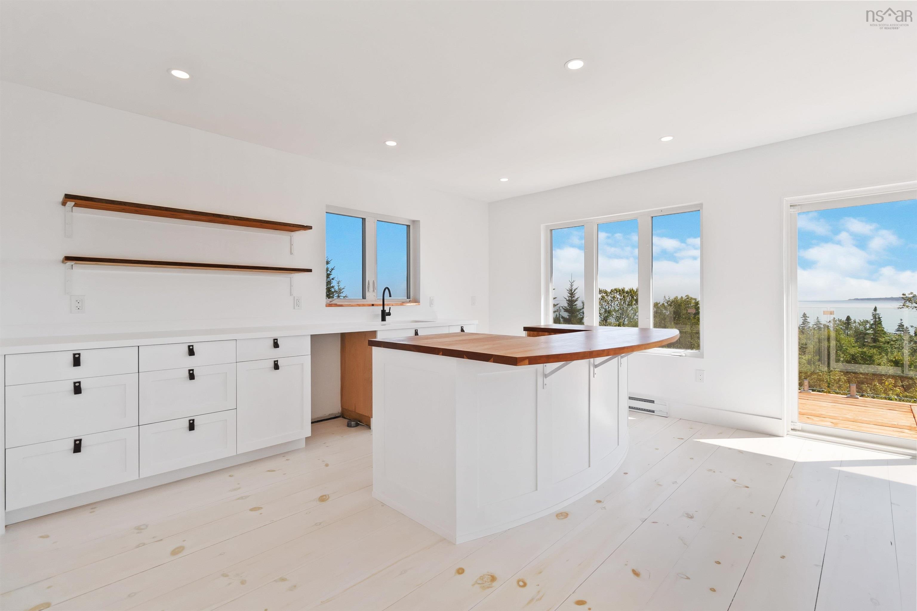 $595,000.00: 119 Everetts Way, Hunts Point