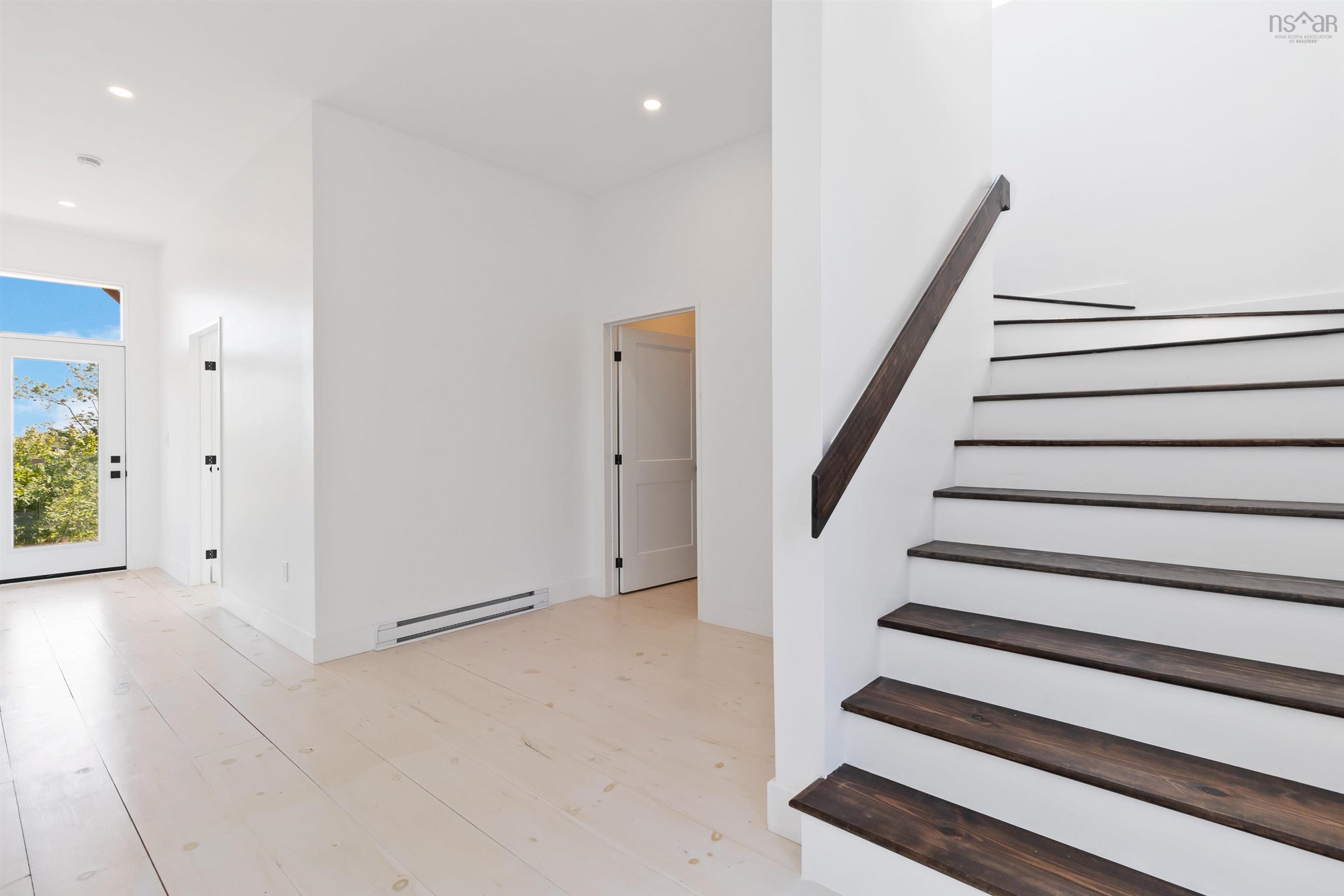 $595,000.00: 119 Everetts Way, Hunts Point