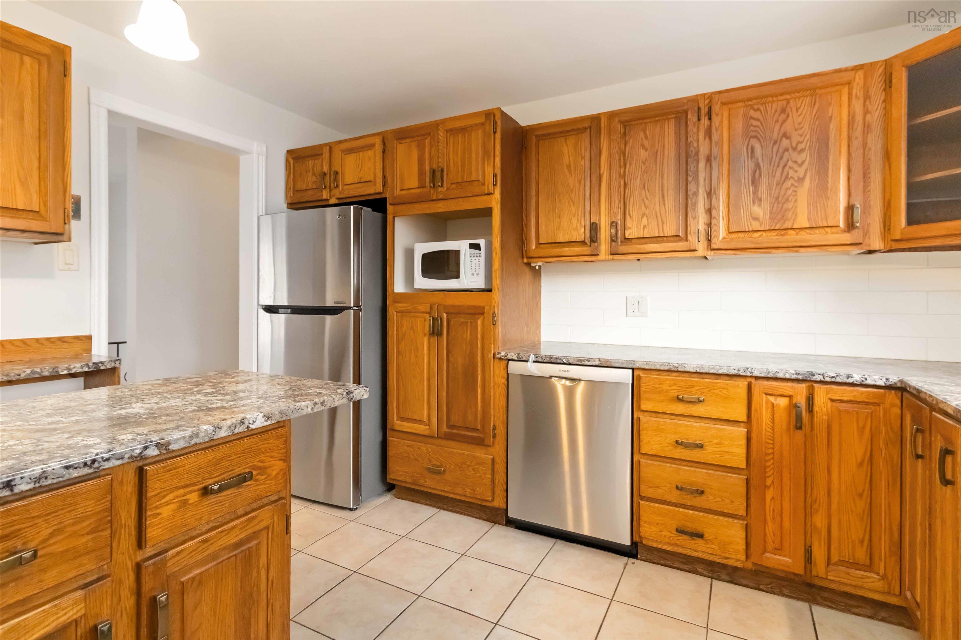 9 Birkdale Crescent, Clayton Park, NS (MLS 202605970)