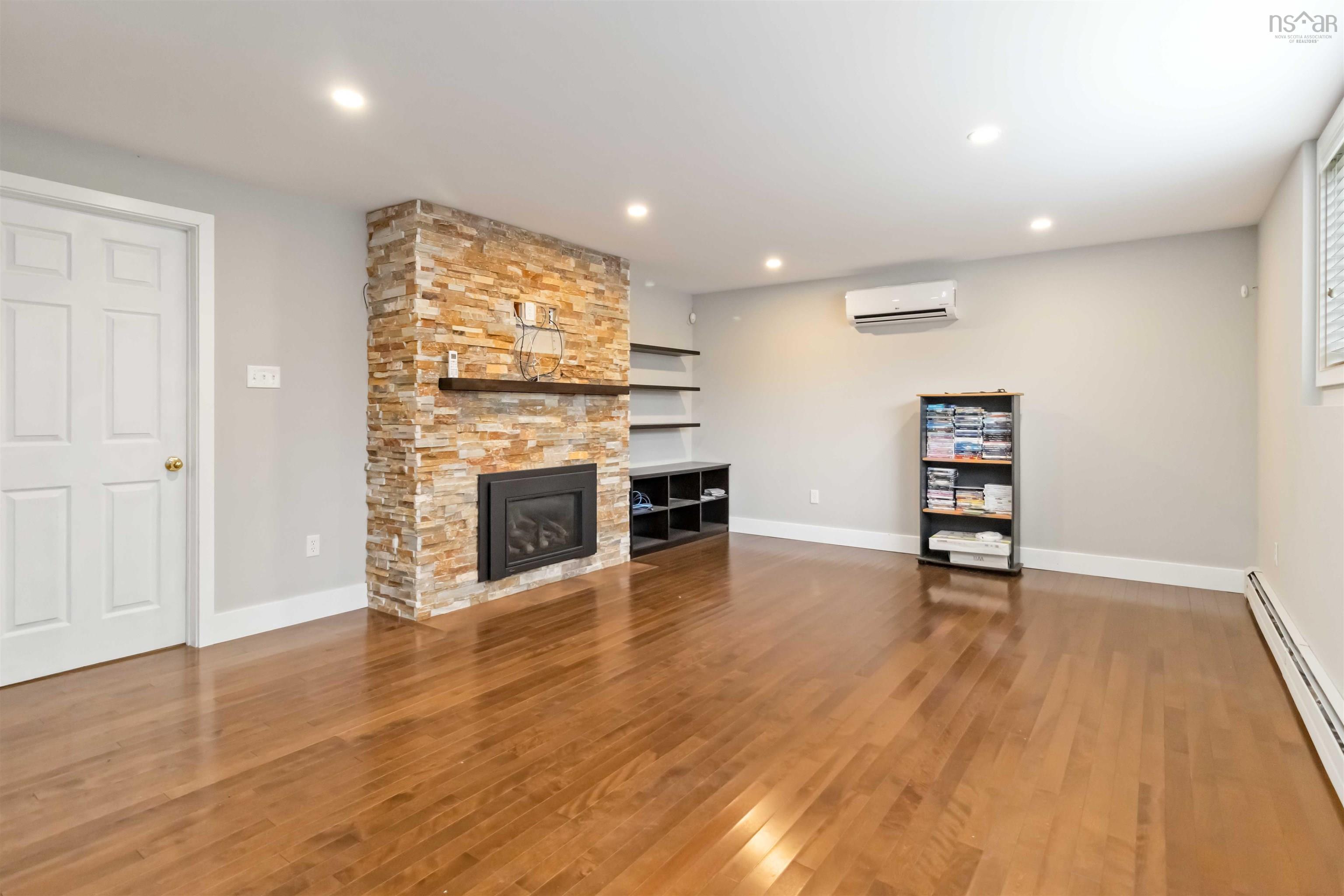 9 Birkdale Crescent, Clayton Park, NS (MLS 202605970)