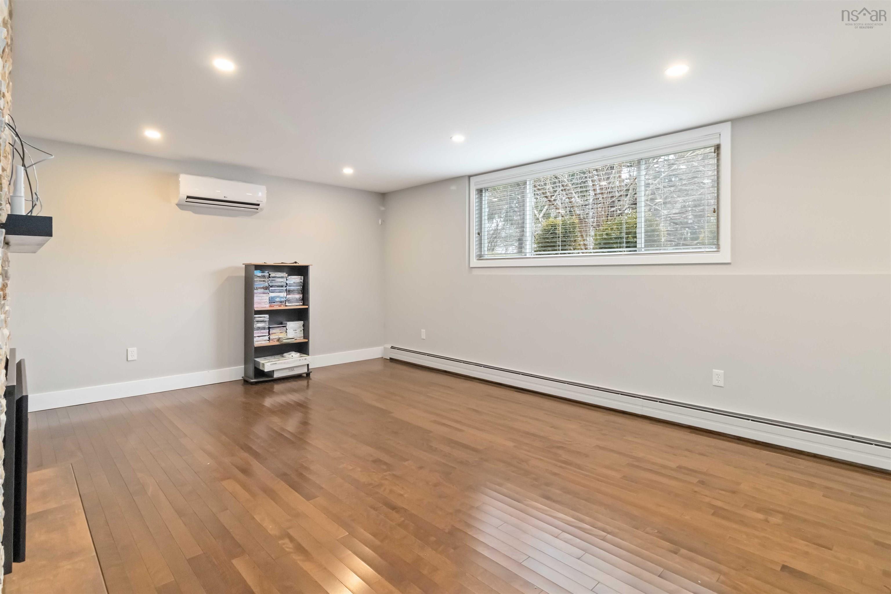 9 Birkdale Crescent, Clayton Park, NS (MLS 202605970)