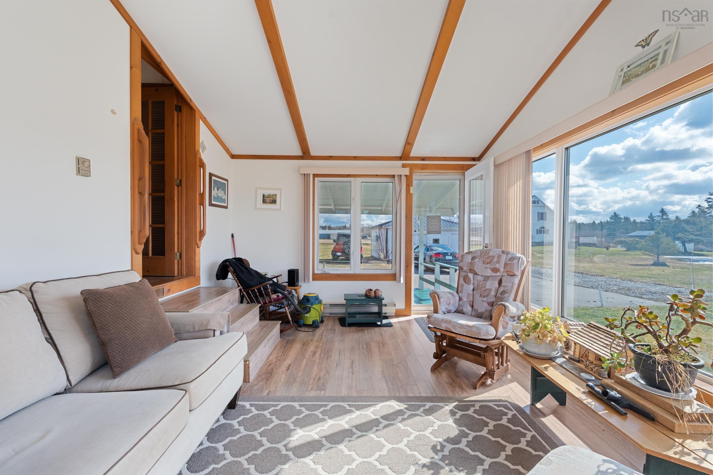 $269,900.00: 3654 Highway 1, St. Bernard