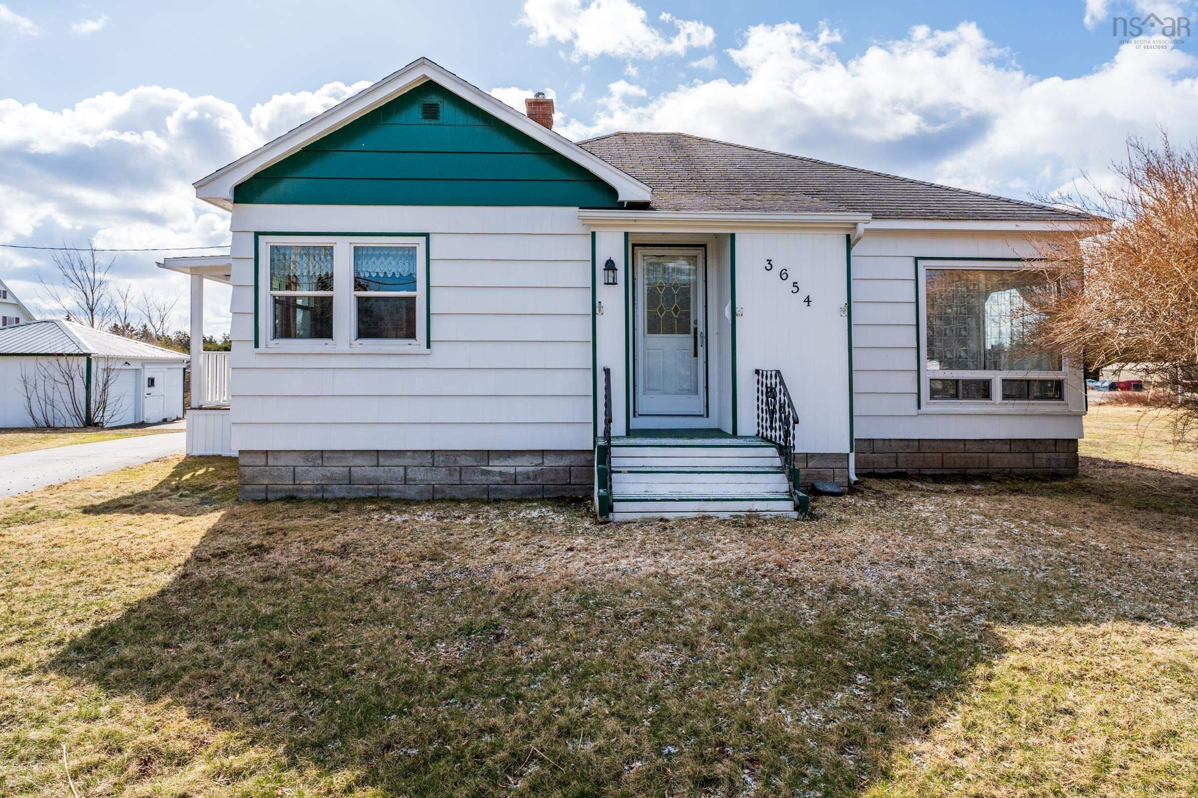 $269,900.00: 3654 Highway 1, St. Bernard