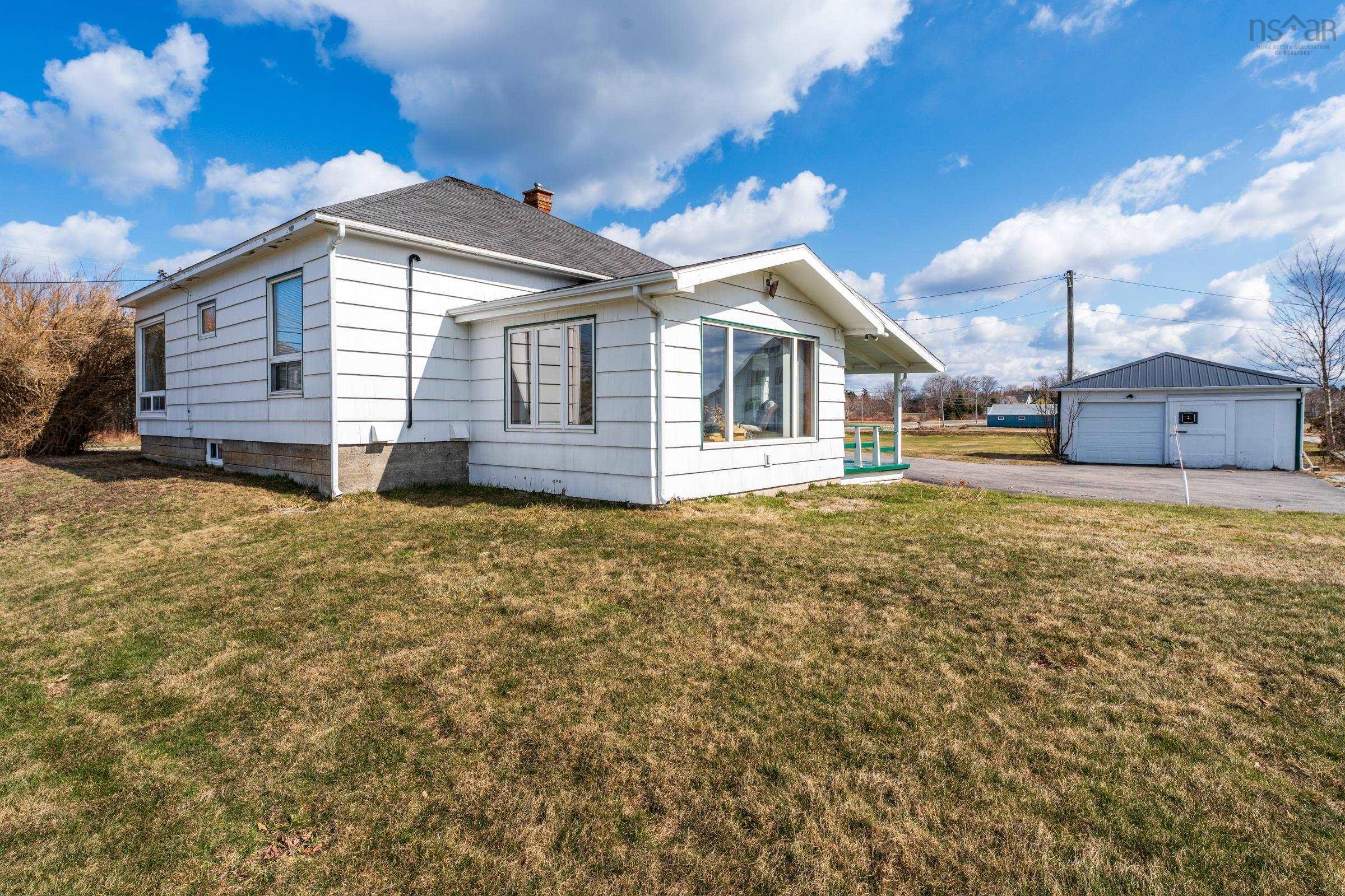 $269,900.00: 3654 Highway 1, St. Bernard