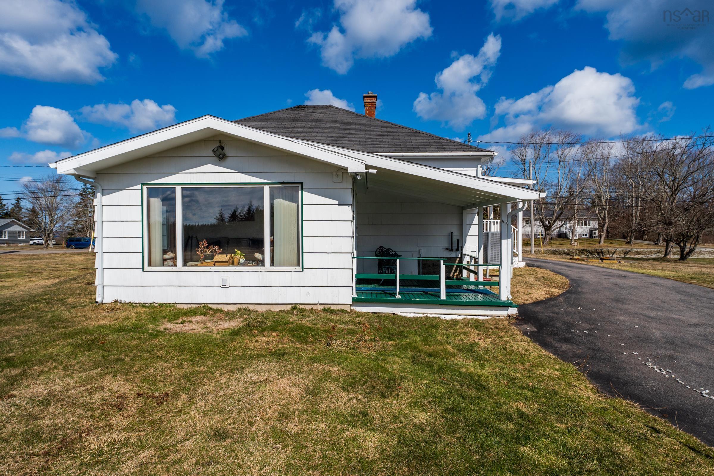 $269,900.00: 3654 Highway 1, St. Bernard