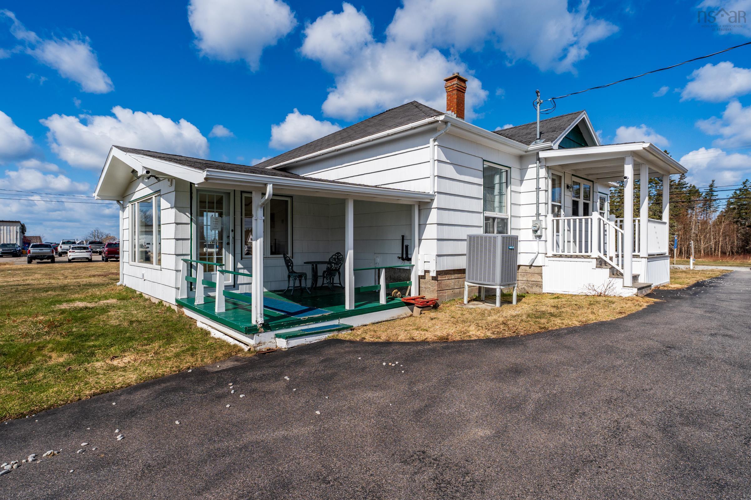 $269,900.00: 3654 Highway 1, St. Bernard