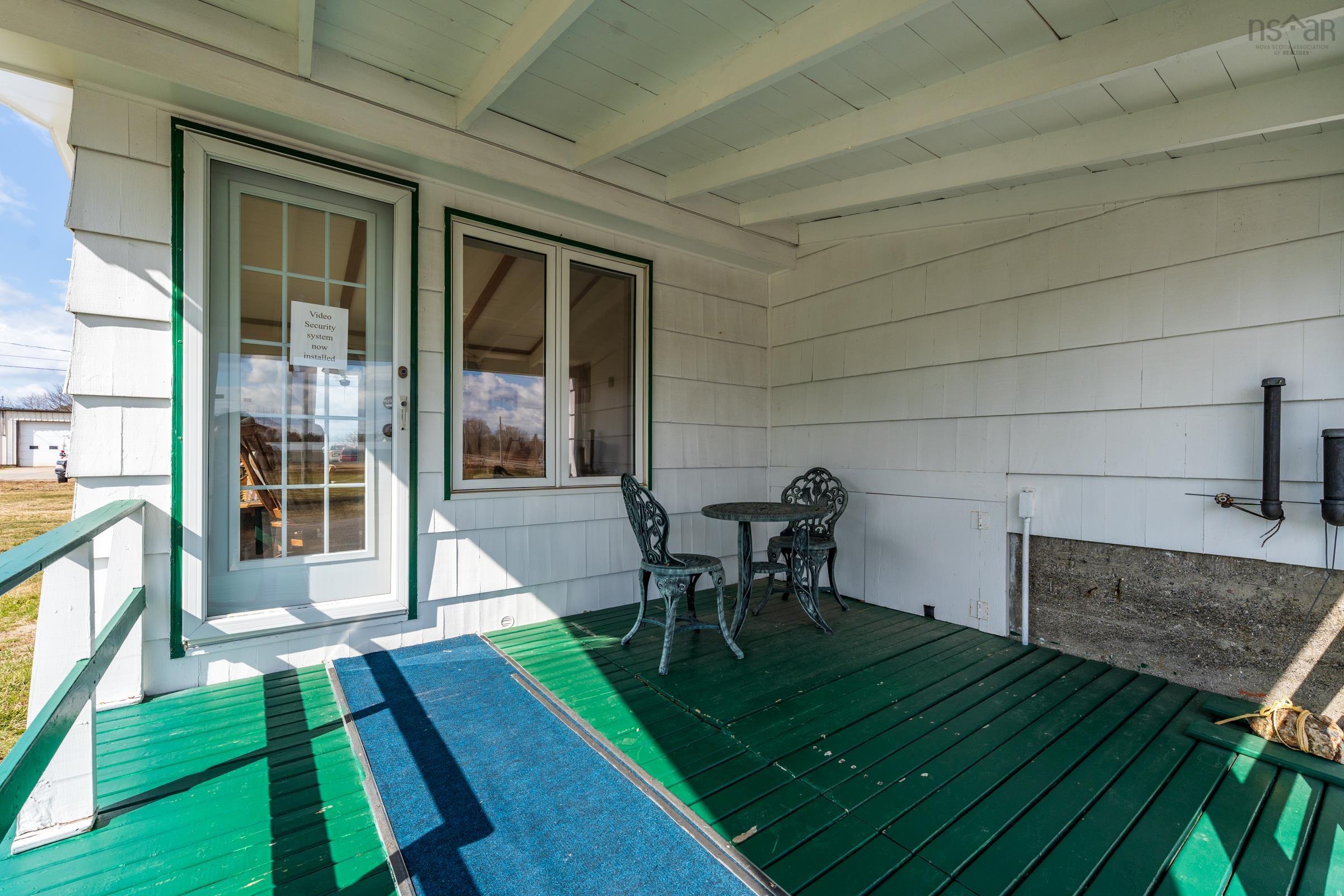 $269,900.00: 3654 Highway 1, St. Bernard